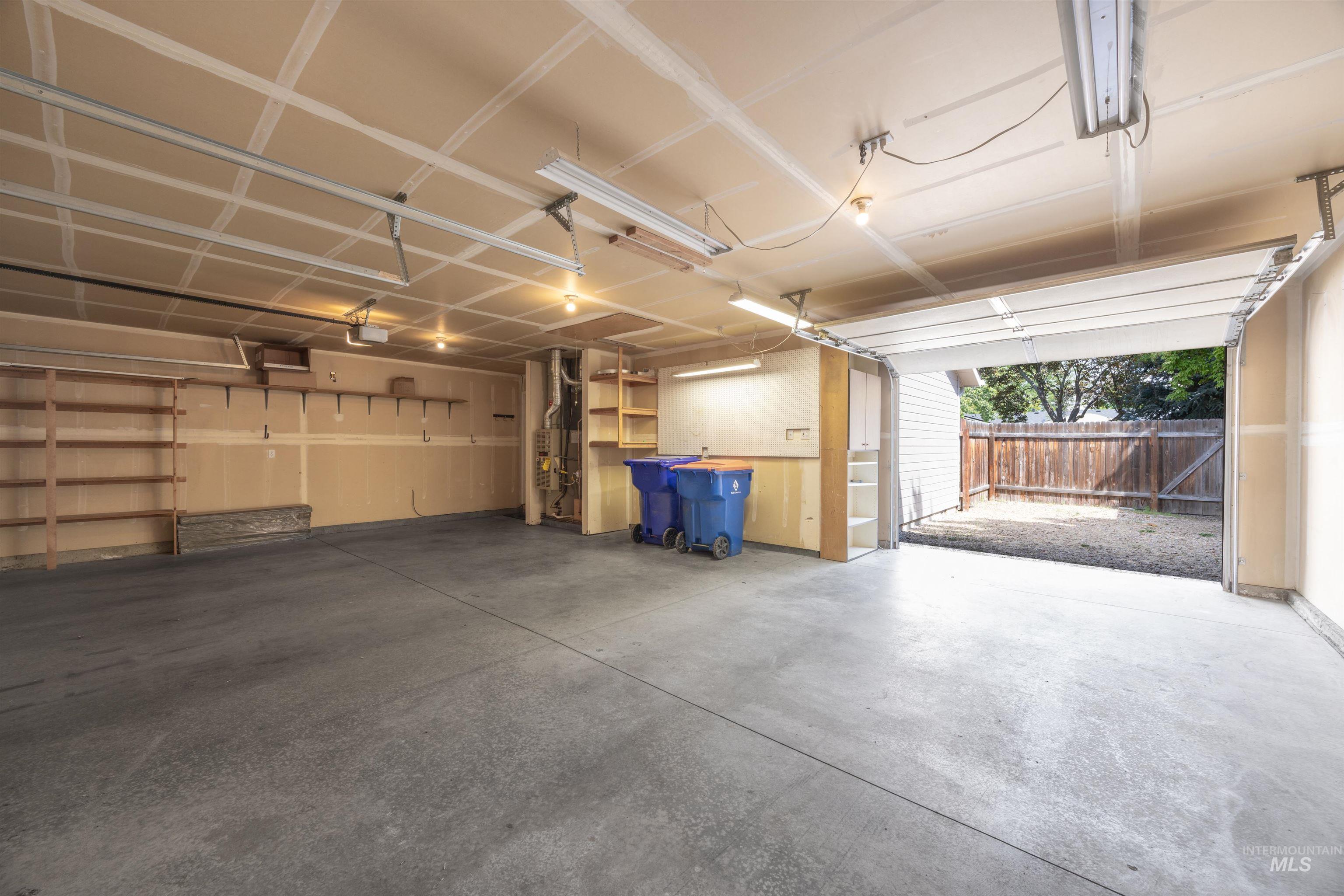 5522 S Santa Cruz, Boise, Idaho 83709, 3 Bedrooms, 2 Bathrooms, Residential For Sale, Price $450,000, 98998770