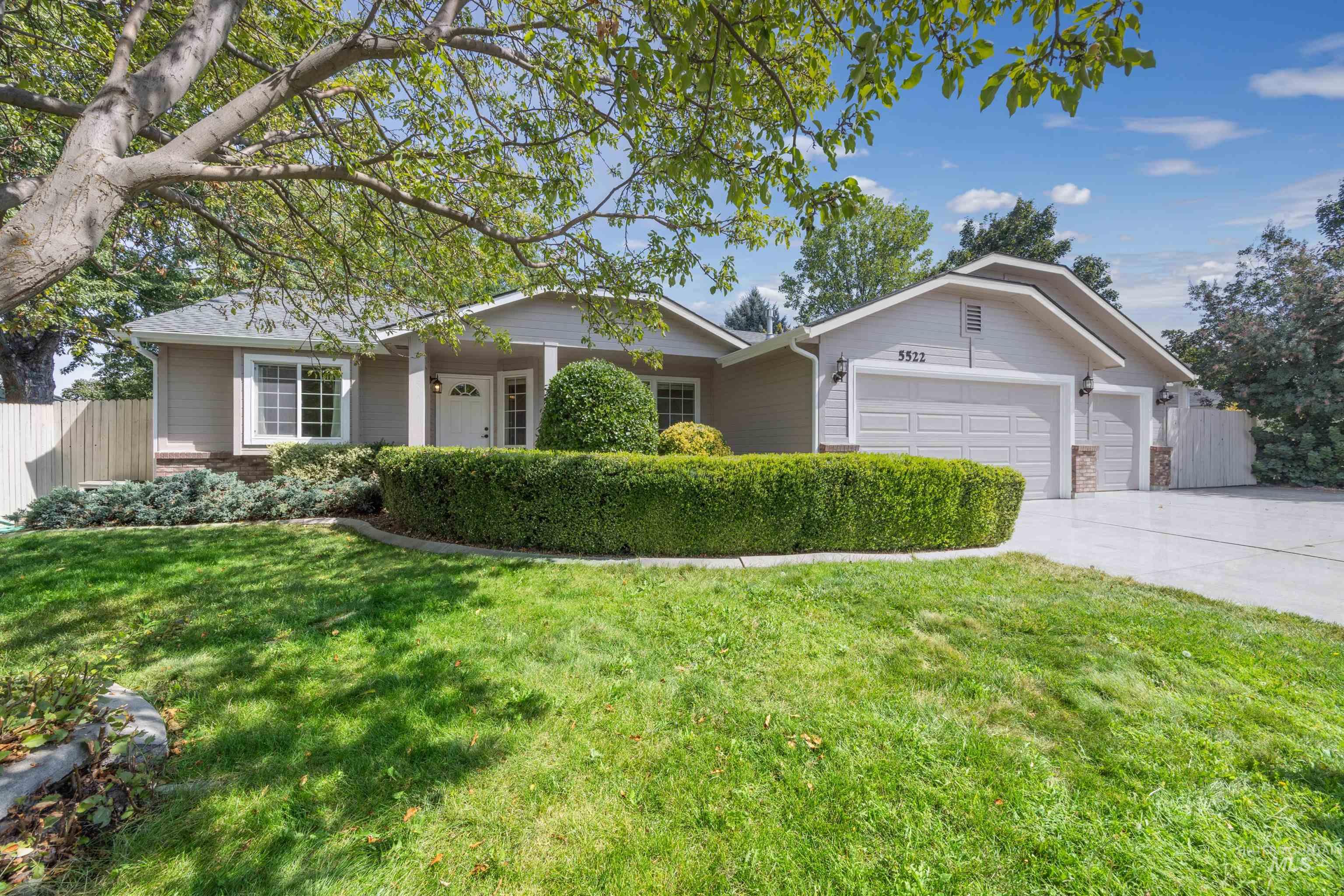 5522 S Santa Cruz, Boise, Idaho 83709, 3 Bedrooms, 2 Bathrooms, Residential For Sale, Price $450,000, 98998770