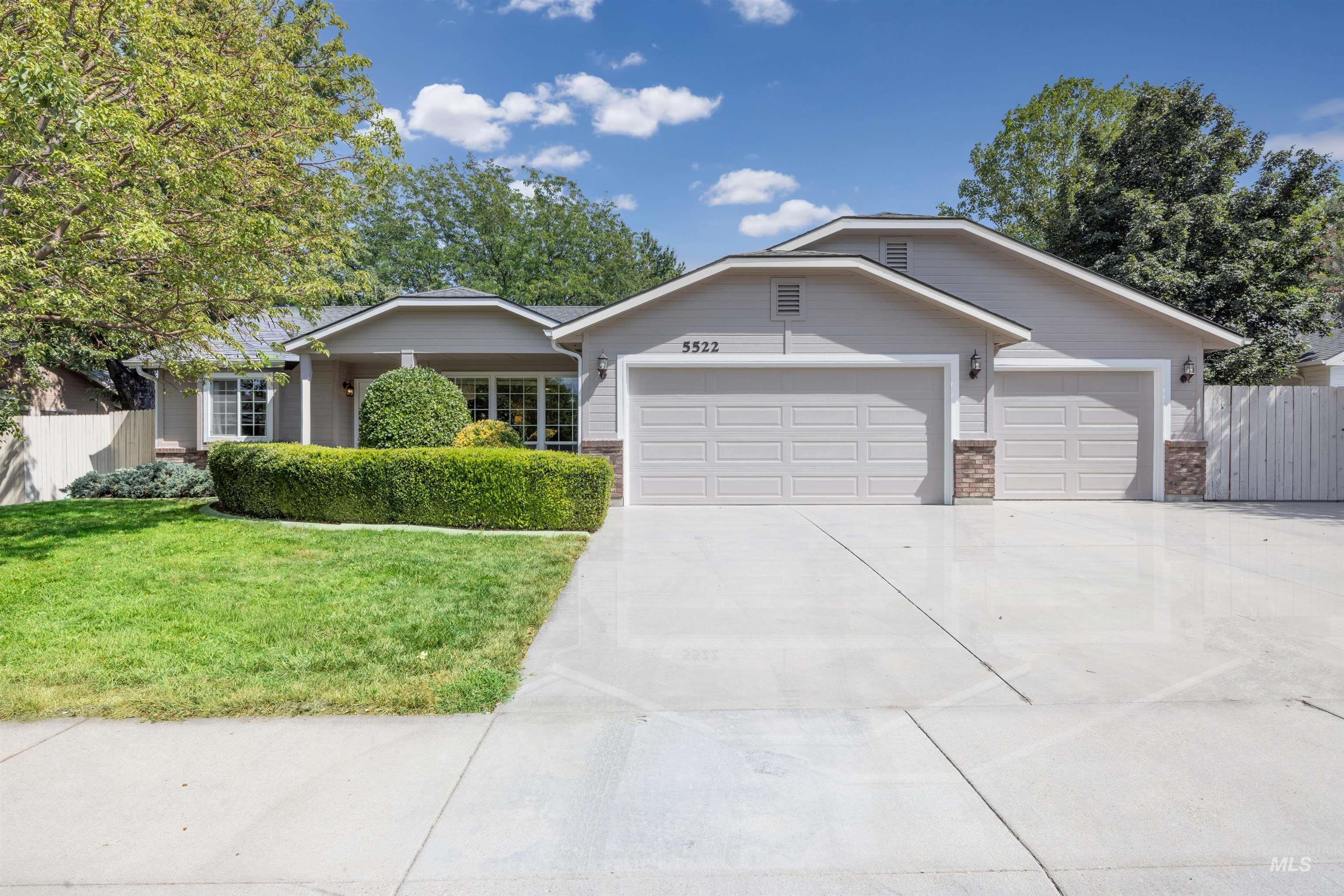 5522 S Santa Cruz, Boise, Idaho 83709, 3 Bedrooms, 2 Bathrooms, Residential For Sale, Price $450,000, 98998770