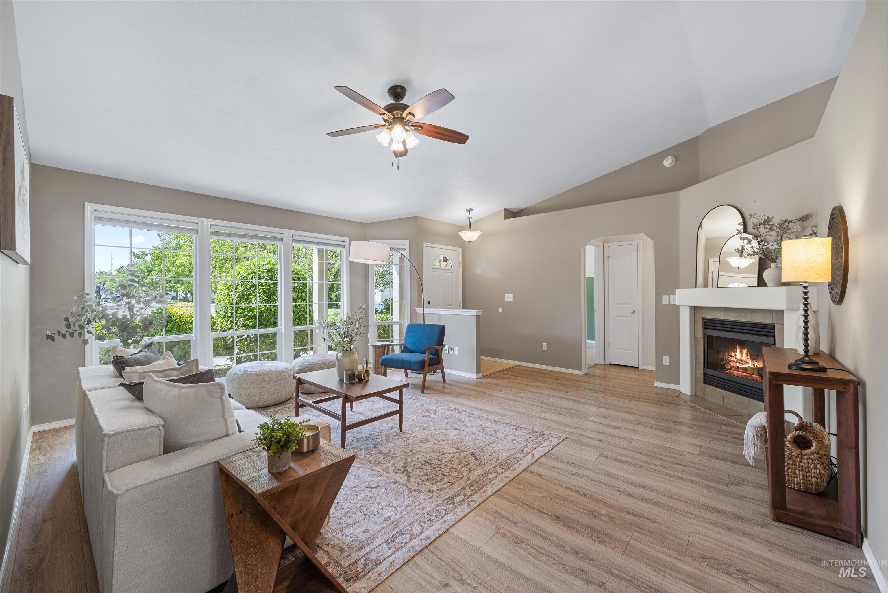 5522 S Santa Cruz, Boise, Idaho 83709, 3 Bedrooms, 2 Bathrooms, Residential For Sale, Price $450,000, 98998770