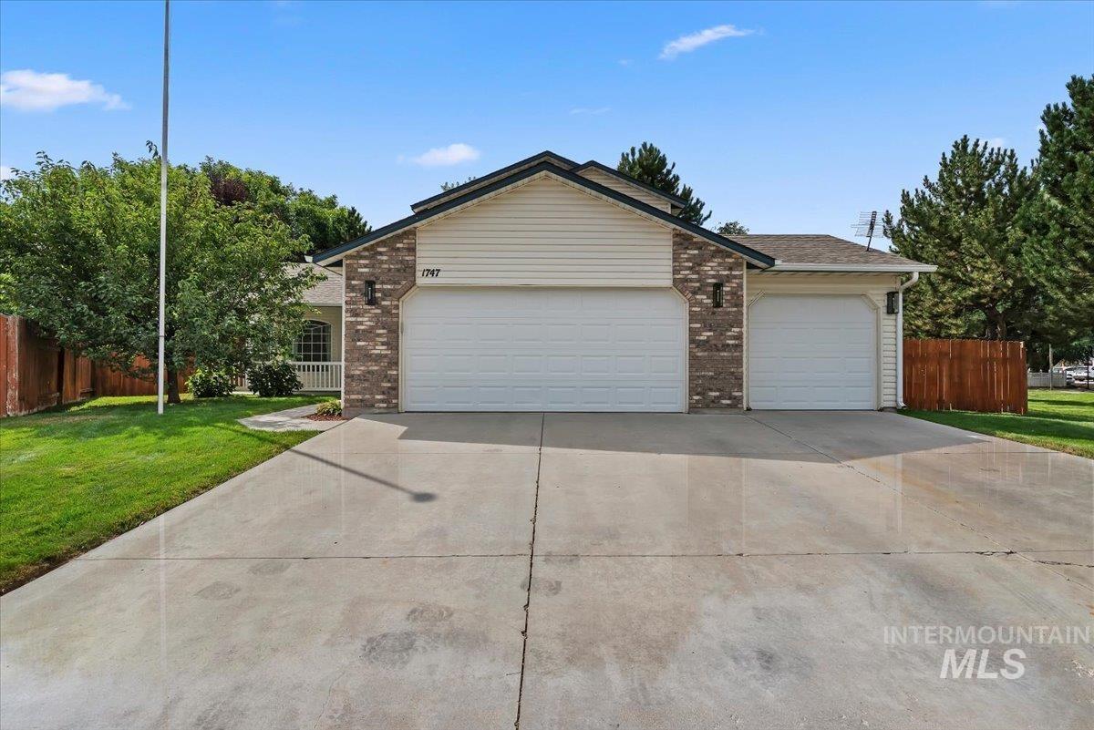 1747 N Four Point Pl, Kuna, Idaho 83634, 4 Bedrooms, 2 Bathrooms, Residential For Sale, Price $399,999, 98998773