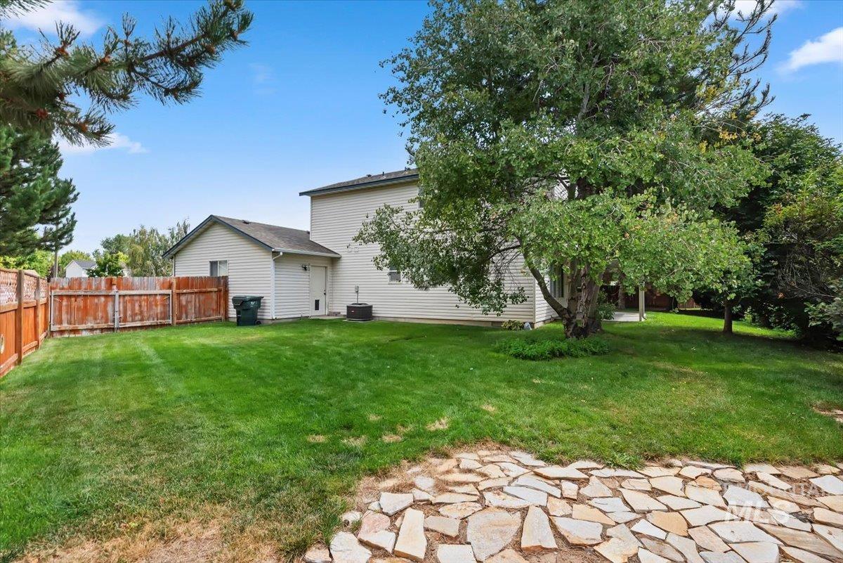 1747 N Four Point Pl, Kuna, Idaho 83634, 4 Bedrooms, 2 Bathrooms, Residential For Sale, Price $399,999, 98998773