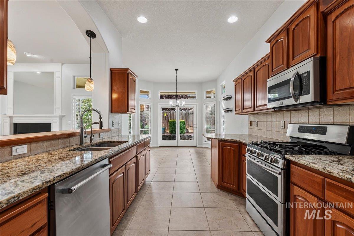 2065 S Trapper Cove Ave, Boise, Idaho 83709, 3 Bedrooms, 2 Bathrooms, Residential For Sale, Price $549,999, 98998774