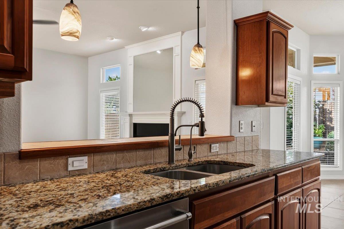2065 S Trapper Cove Ave, Boise, Idaho 83709, 3 Bedrooms, 2 Bathrooms, Residential For Sale, Price $549,999, 98998774