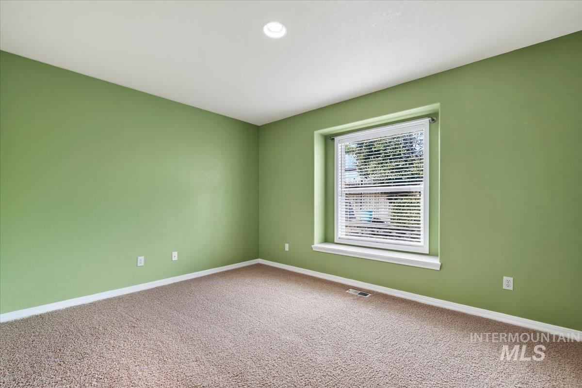 2065 S Trapper Cove Ave, Boise, Idaho 83709, 3 Bedrooms, 2 Bathrooms, Residential For Sale, Price $549,999, 98998774