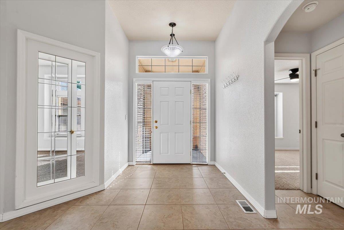2065 S Trapper Cove Ave, Boise, Idaho 83709, 3 Bedrooms, 2 Bathrooms, Residential For Sale, Price $549,999, 98998774