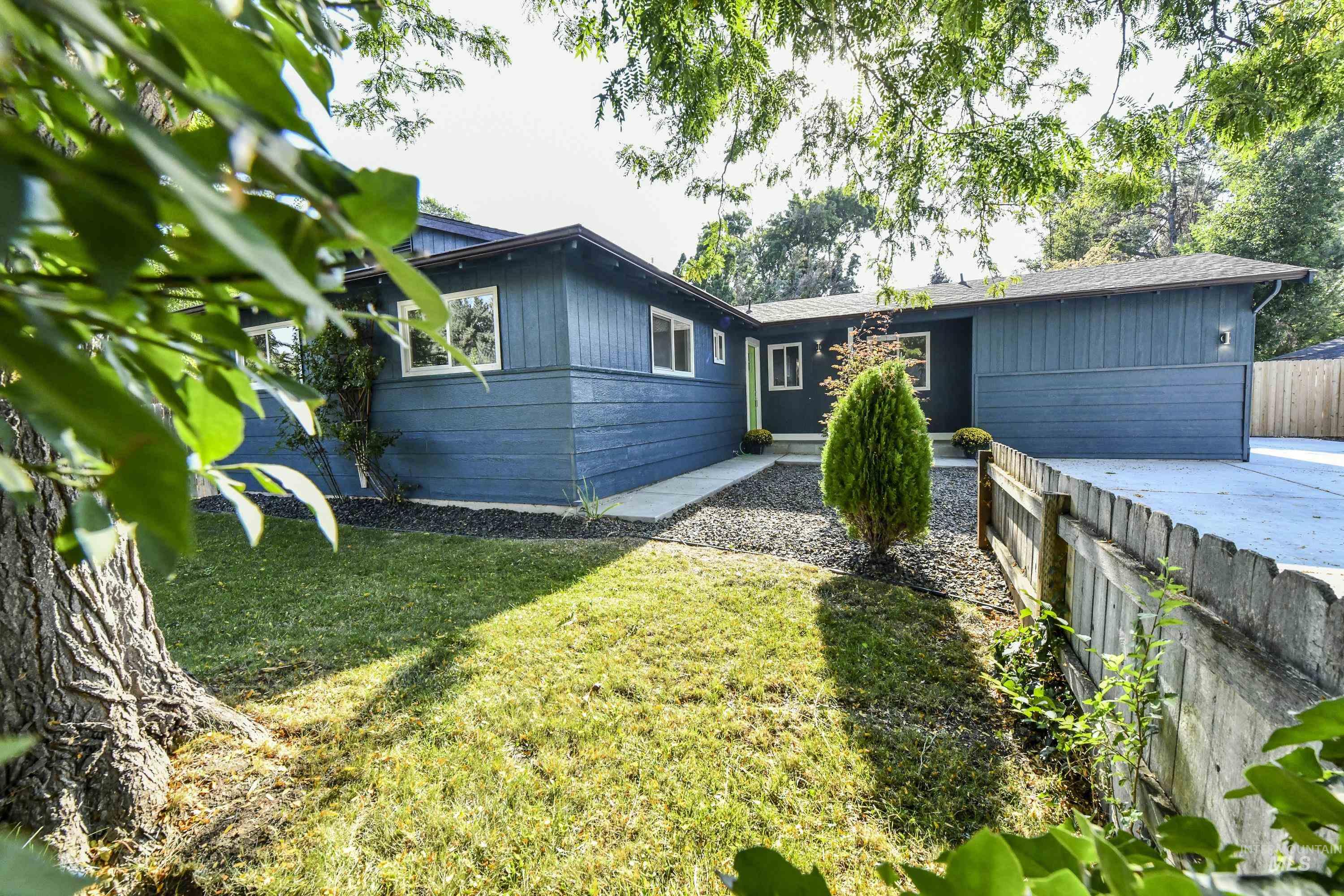 2908 N Arthur St., Boise, Idaho 83703, 3 Bedrooms, 2 Bathrooms, Residential For Sale, Price $569,900, 98998778