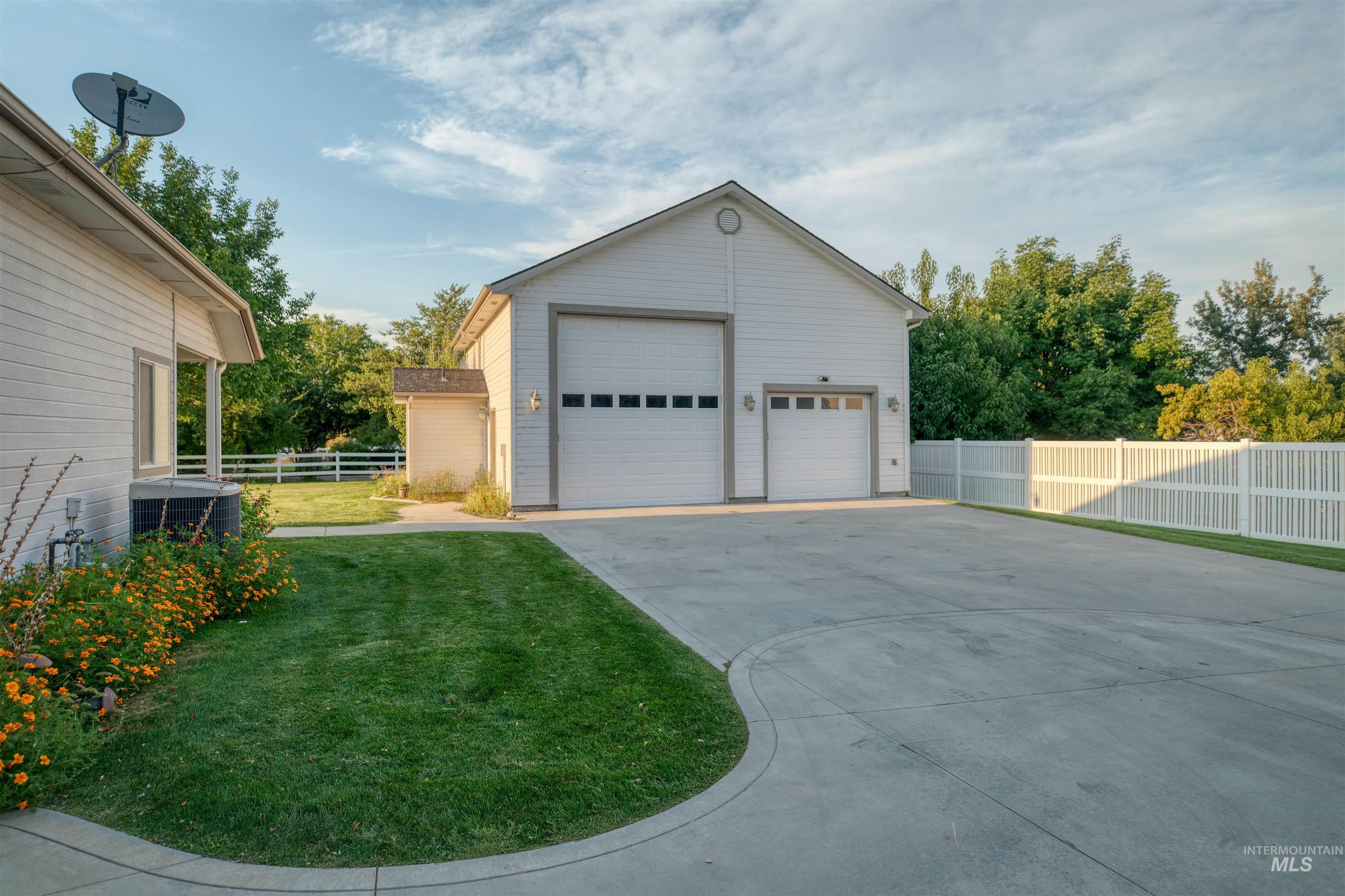 7602 E Charismatic St, Nampa, Idaho 83687, 4 Bedrooms, 3 Bathrooms, Residential For Sale, Price $1,000,000, 98998779