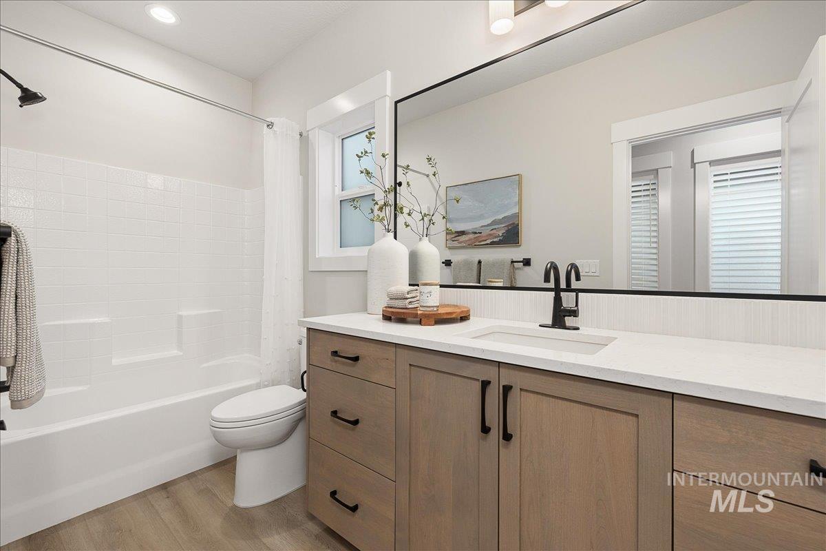 410 S Radiator Way, Boise, Idaho 83716, 3 Bedrooms, 2 Bathrooms, Residential For Sale, Price $500,000, 98998780