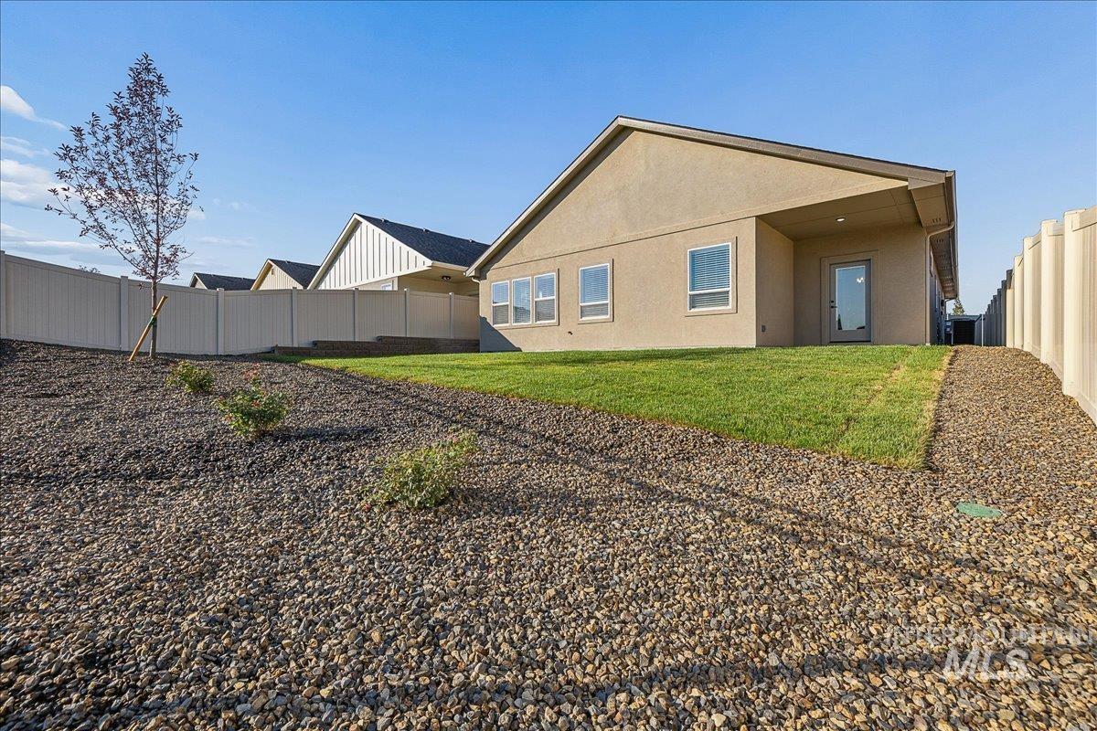 410 S Radiator Way, Boise, Idaho 83716, 3 Bedrooms, 2 Bathrooms, Residential For Sale, Price $500,000, 98998780