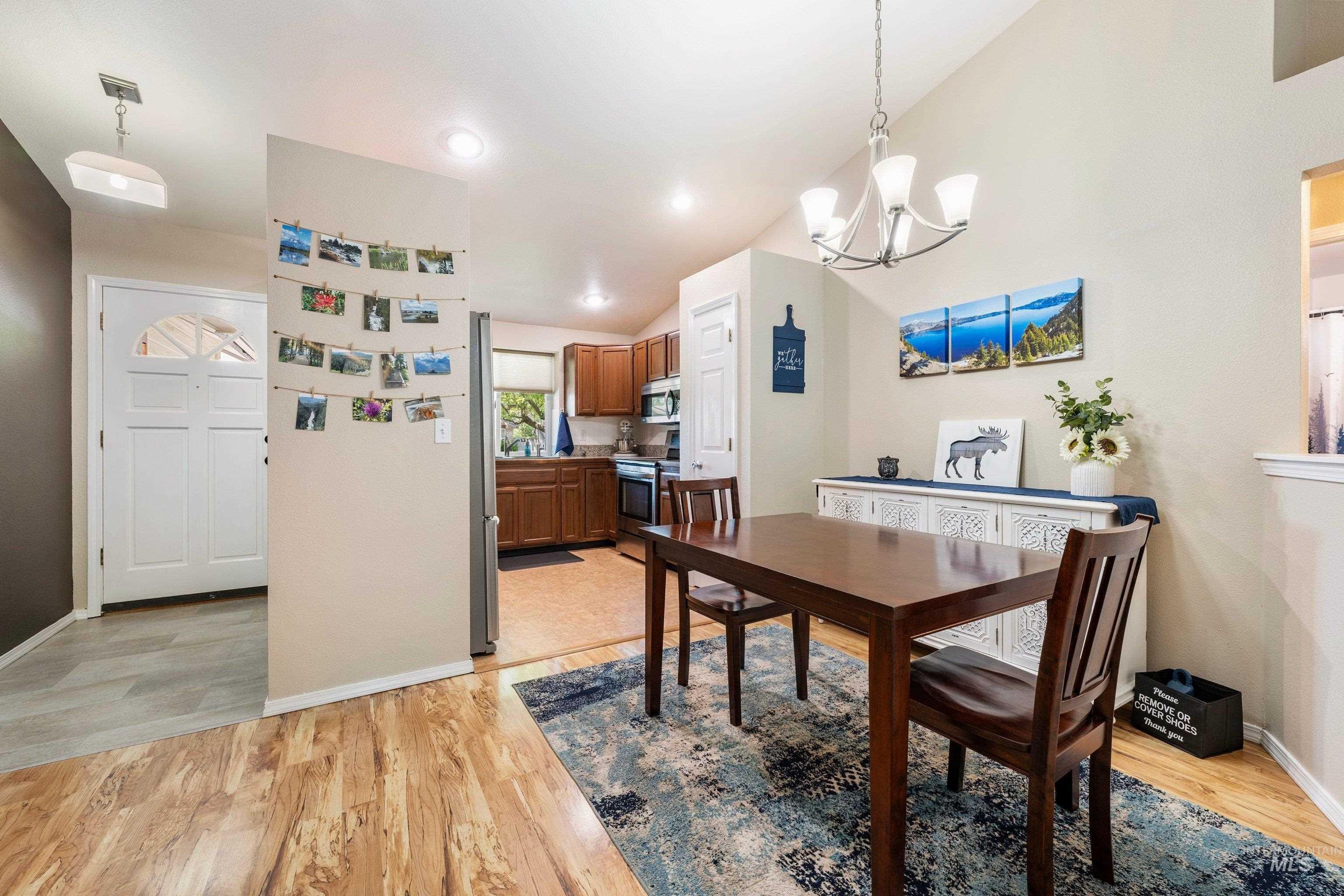10051 W. Landmark St., Boise, Idaho 83704, 3 Bedrooms, 2 Bathrooms, Residential For Sale, Price $424,500, 98998781