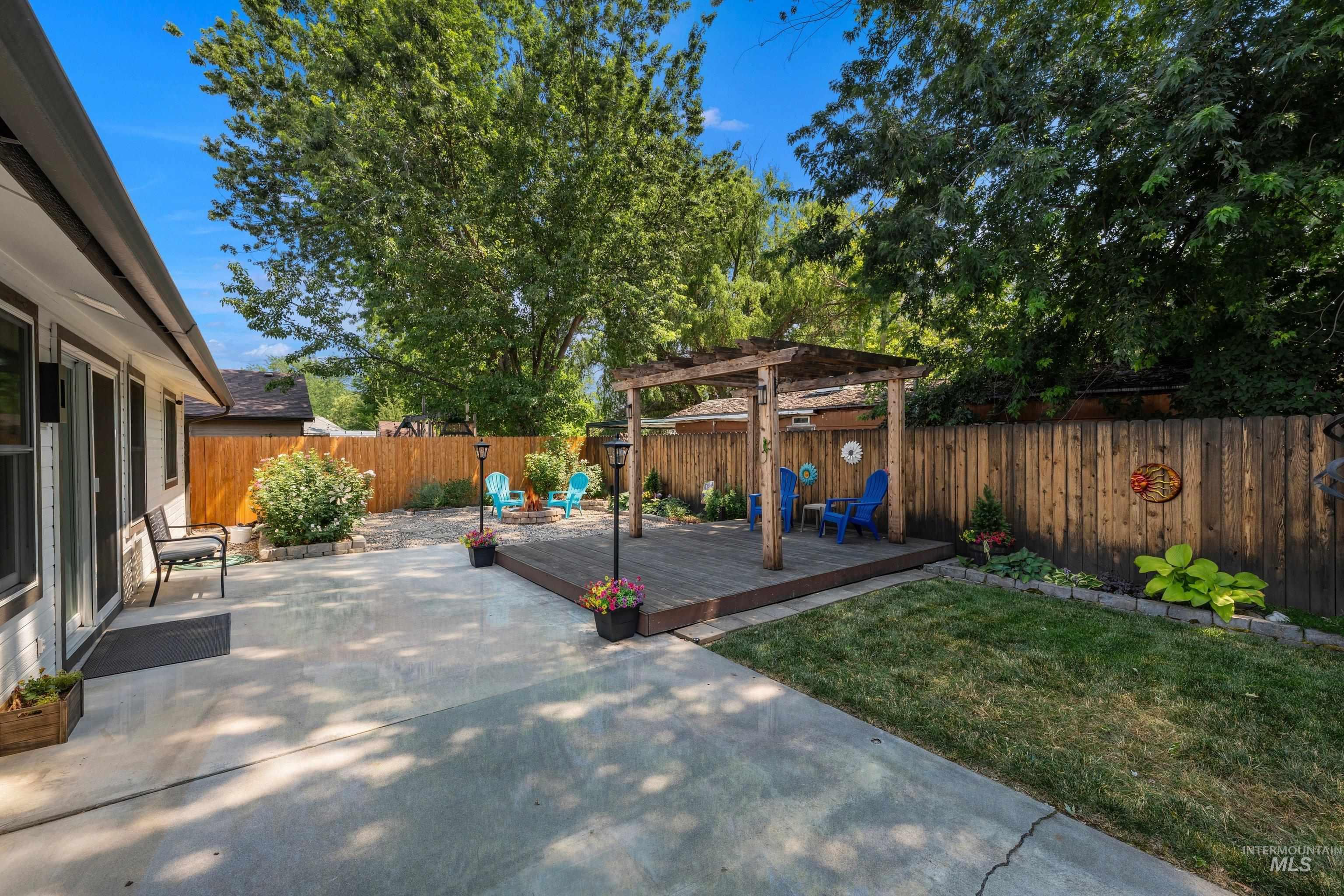 10051 W. Landmark St., Boise, Idaho 83704, 3 Bedrooms, 2 Bathrooms, Residential For Sale, Price $424,500, 98998781