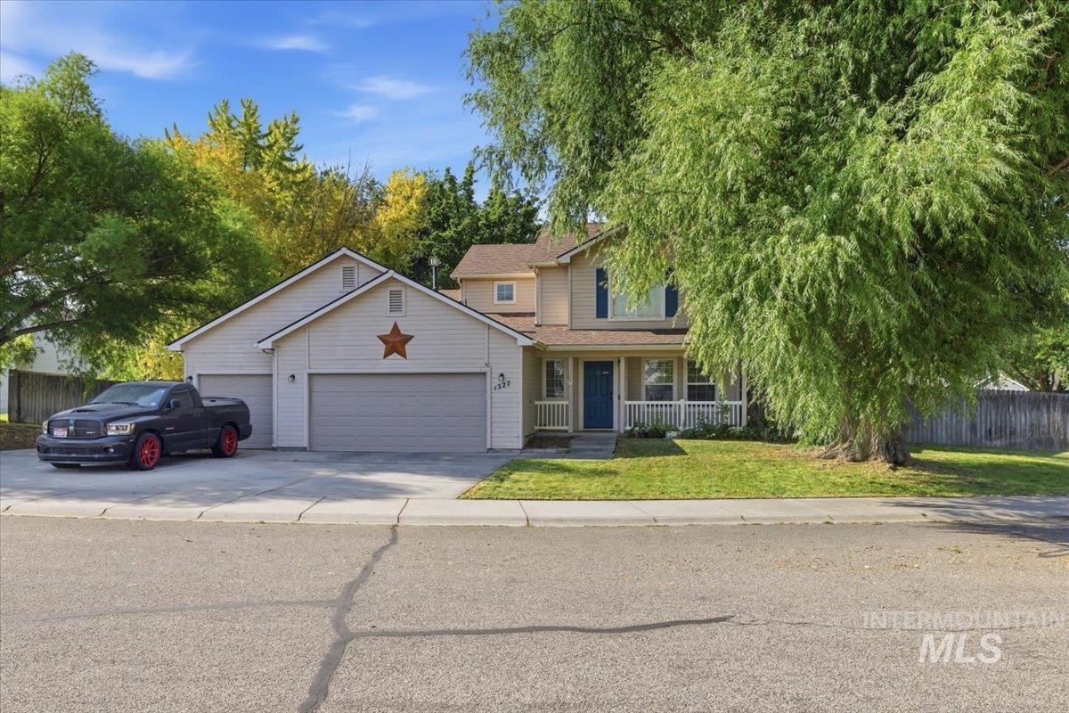1327 W Balboa St, Kuna, Idaho 83634, 3 Bedrooms, 2.5 Bathrooms, Residential For Sale, Price $419,900, 98998782