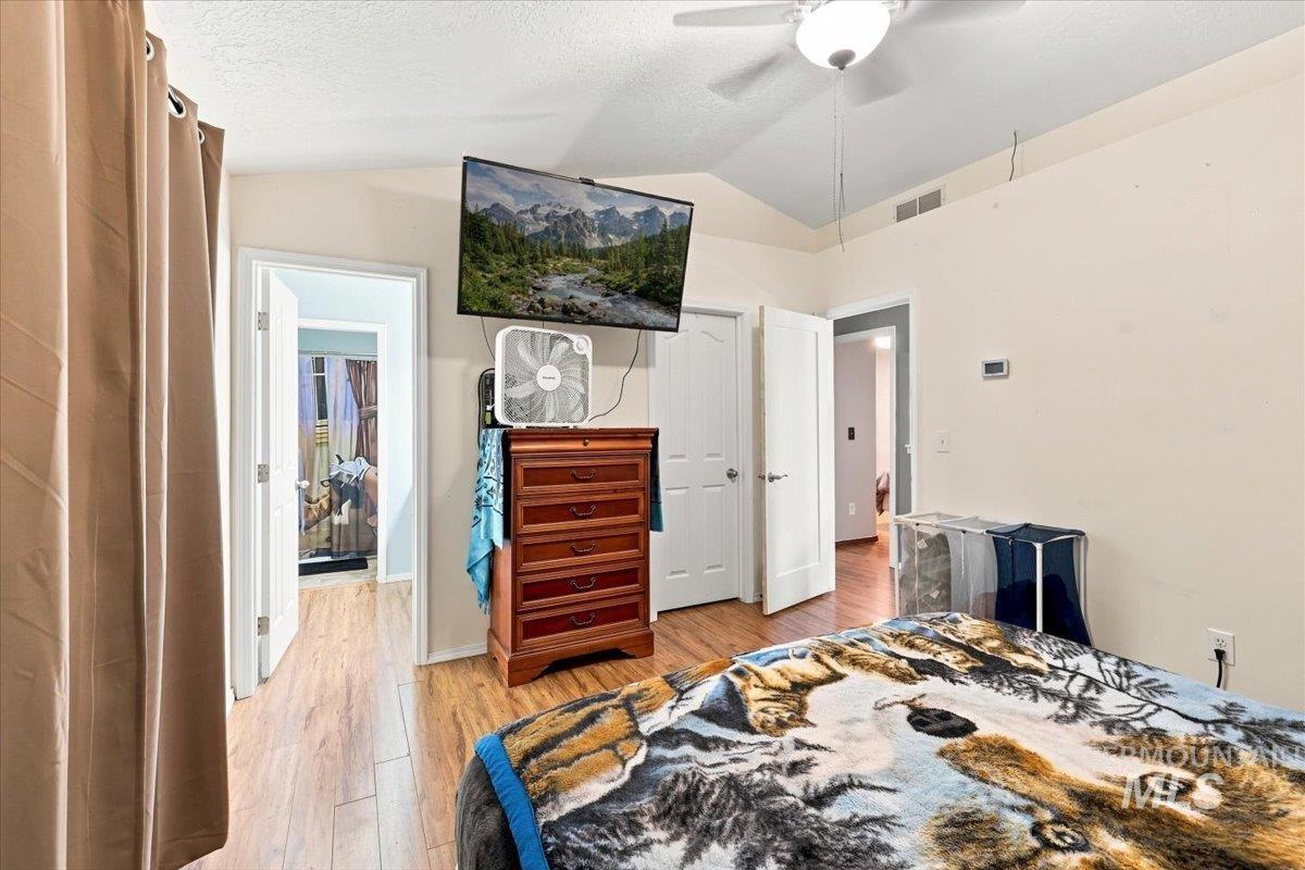 1327 W Balboa St, Kuna, Idaho 83634, 3 Bedrooms, 2.5 Bathrooms, Residential For Sale, Price $419,900, 98998782