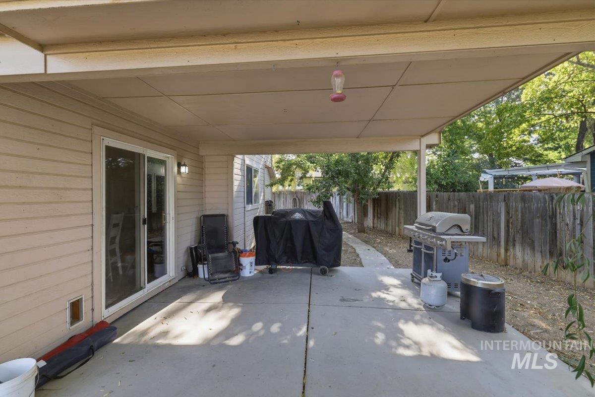 1327 W Balboa St, Kuna, Idaho 83634, 3 Bedrooms, 2.5 Bathrooms, Residential For Sale, Price $419,900, 98998782