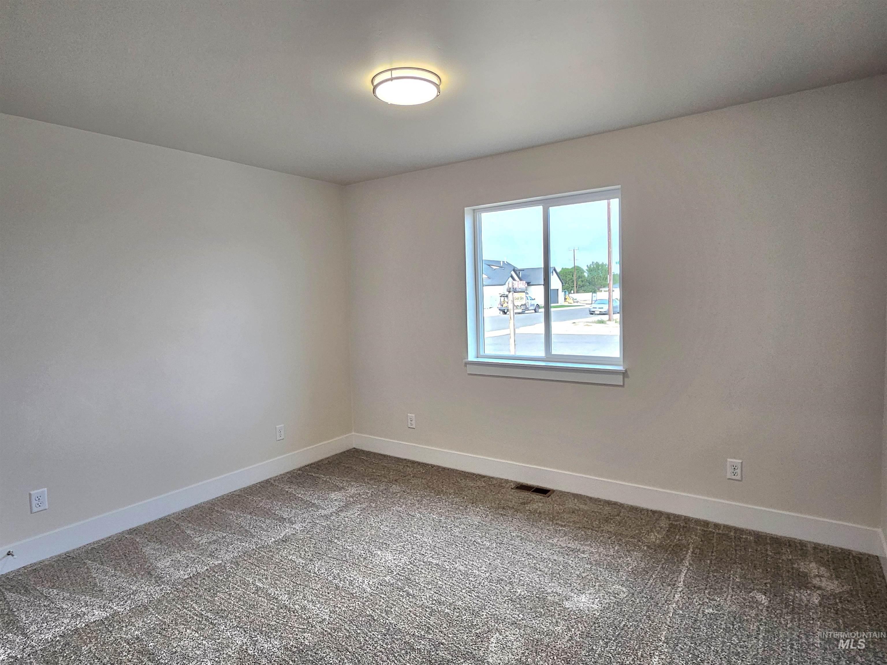 930 Tunnel Street, Twin Falls, Idaho 83301, 3 Bedrooms, 2 Bathrooms, Residential For Sale, Price $425,000, 98998783