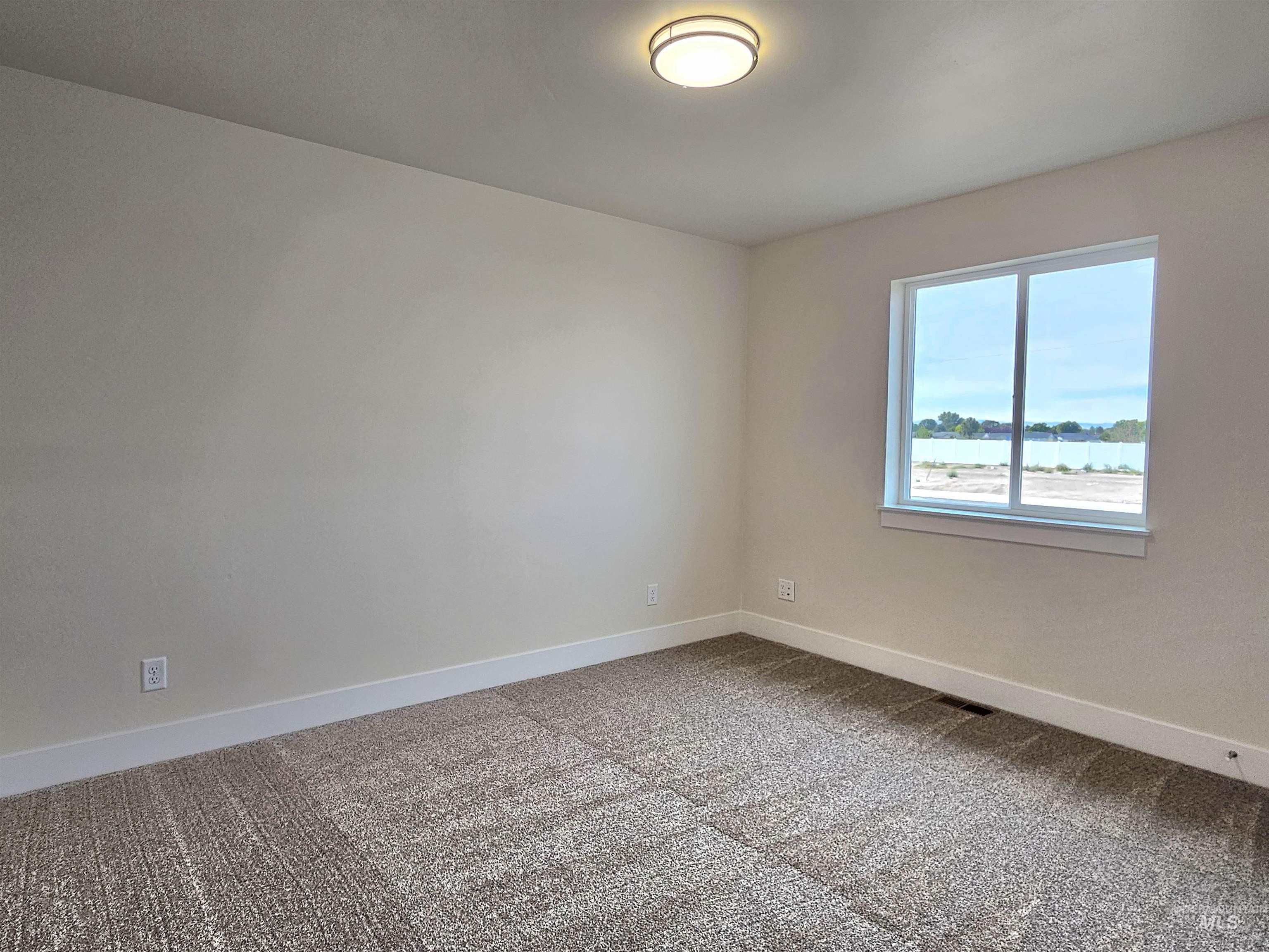 930 Tunnel Street, Twin Falls, Idaho 83301, 3 Bedrooms, 2 Bathrooms, Residential For Sale, Price $425,000, 98998783