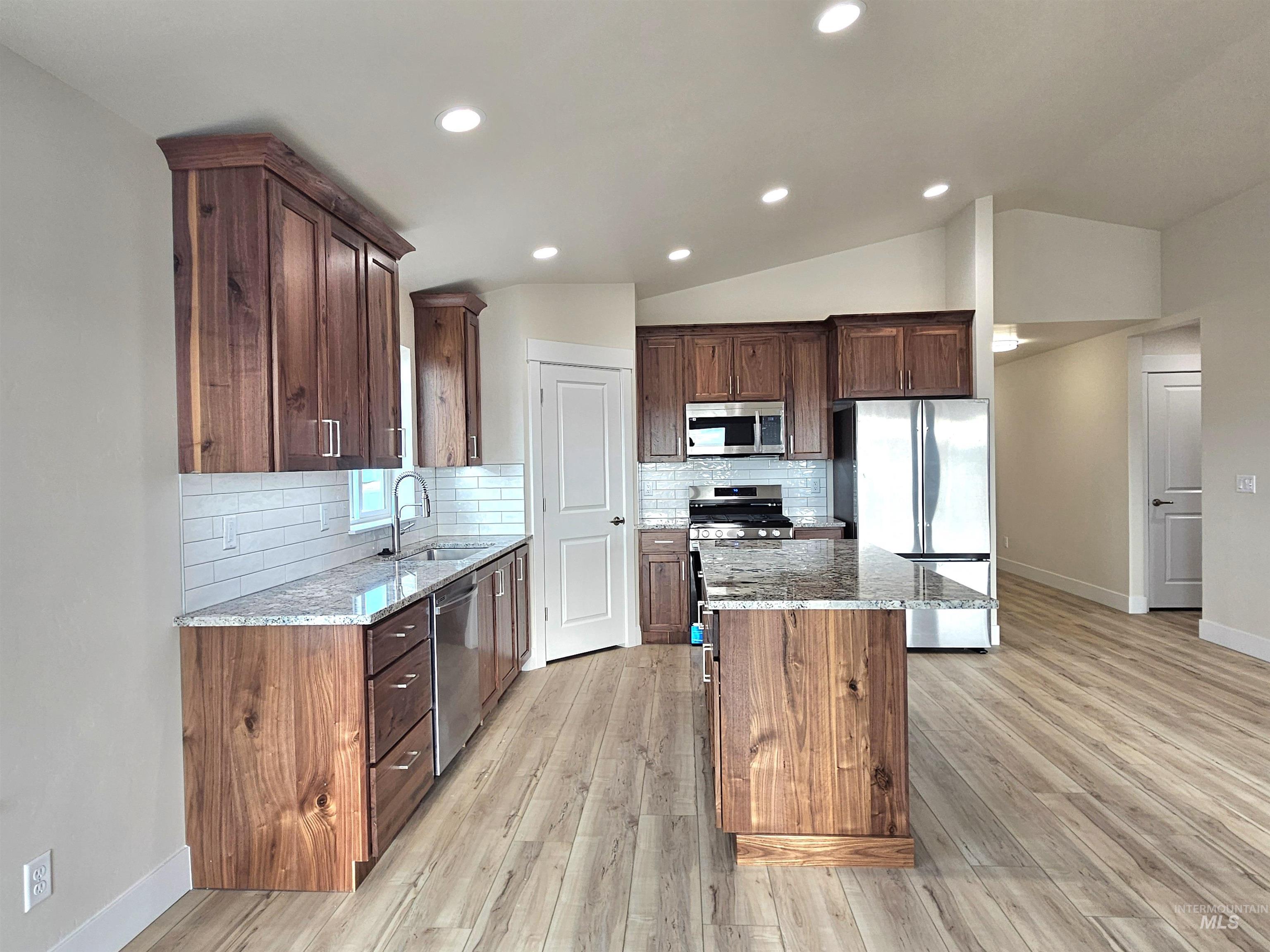 930 Tunnel Street, Twin Falls, Idaho 83301, 3 Bedrooms, 2 Bathrooms, Residential For Sale, Price $425,000, 98998783