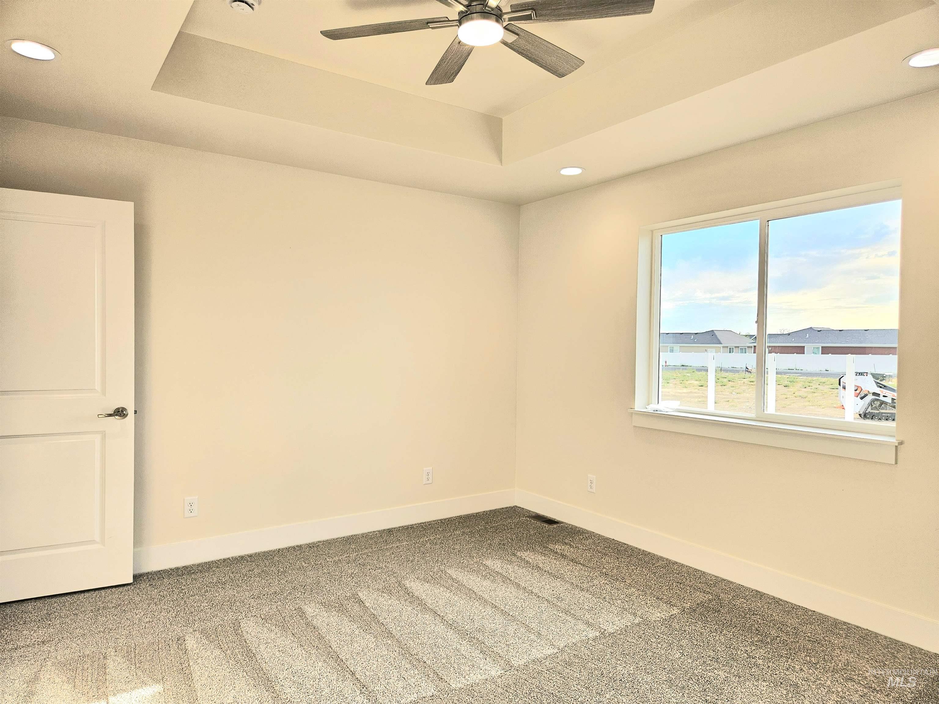 946 Tunnel Street, Twin Falls, Idaho 83301, 4 Bedrooms, 2 Bathrooms, Residential For Sale, Price $425,000, 98998784
