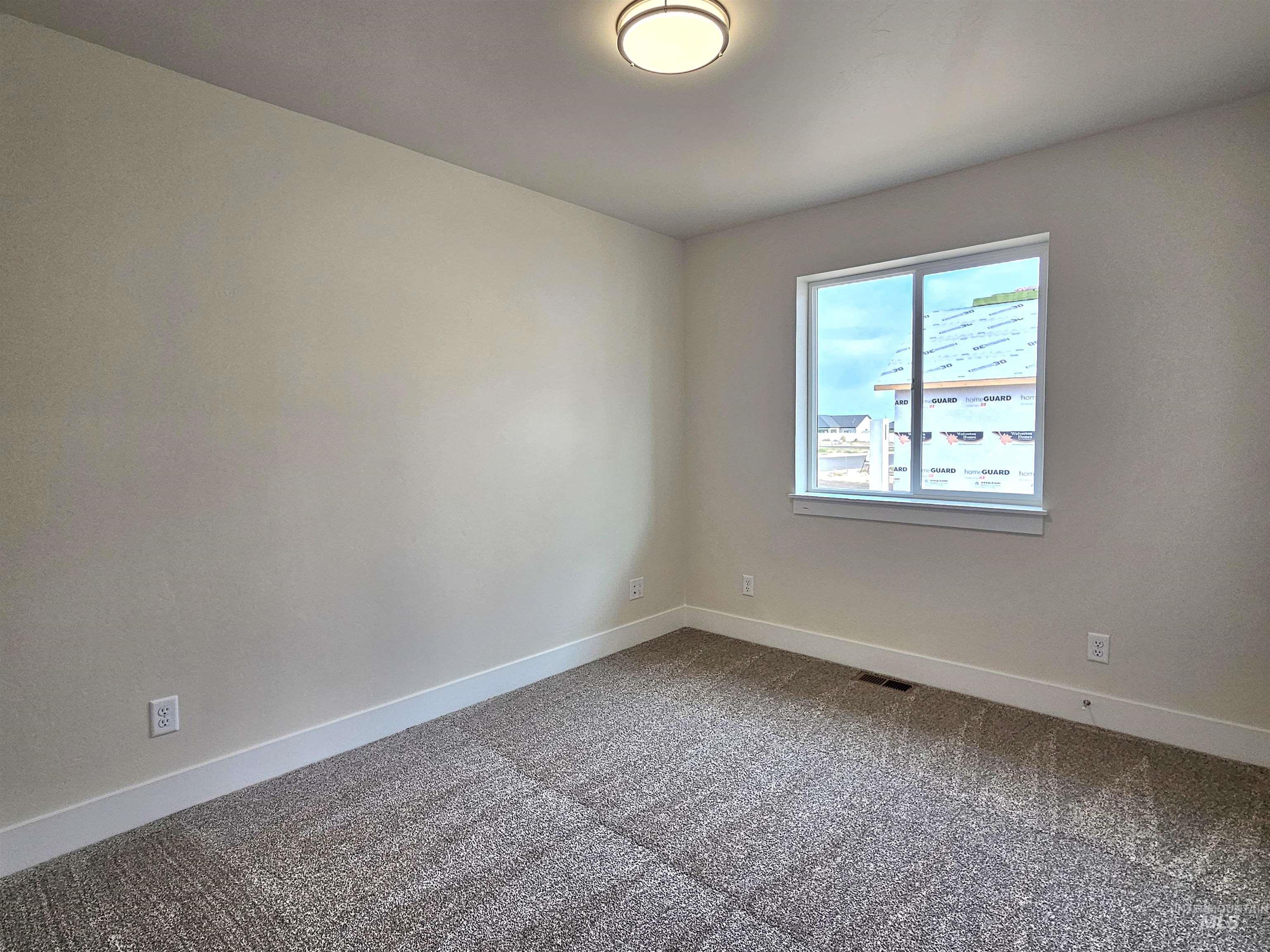 946 Tunnel Street, Twin Falls, Idaho 83301, 4 Bedrooms, 2 Bathrooms, Residential For Sale, Price $425,000, 98998784