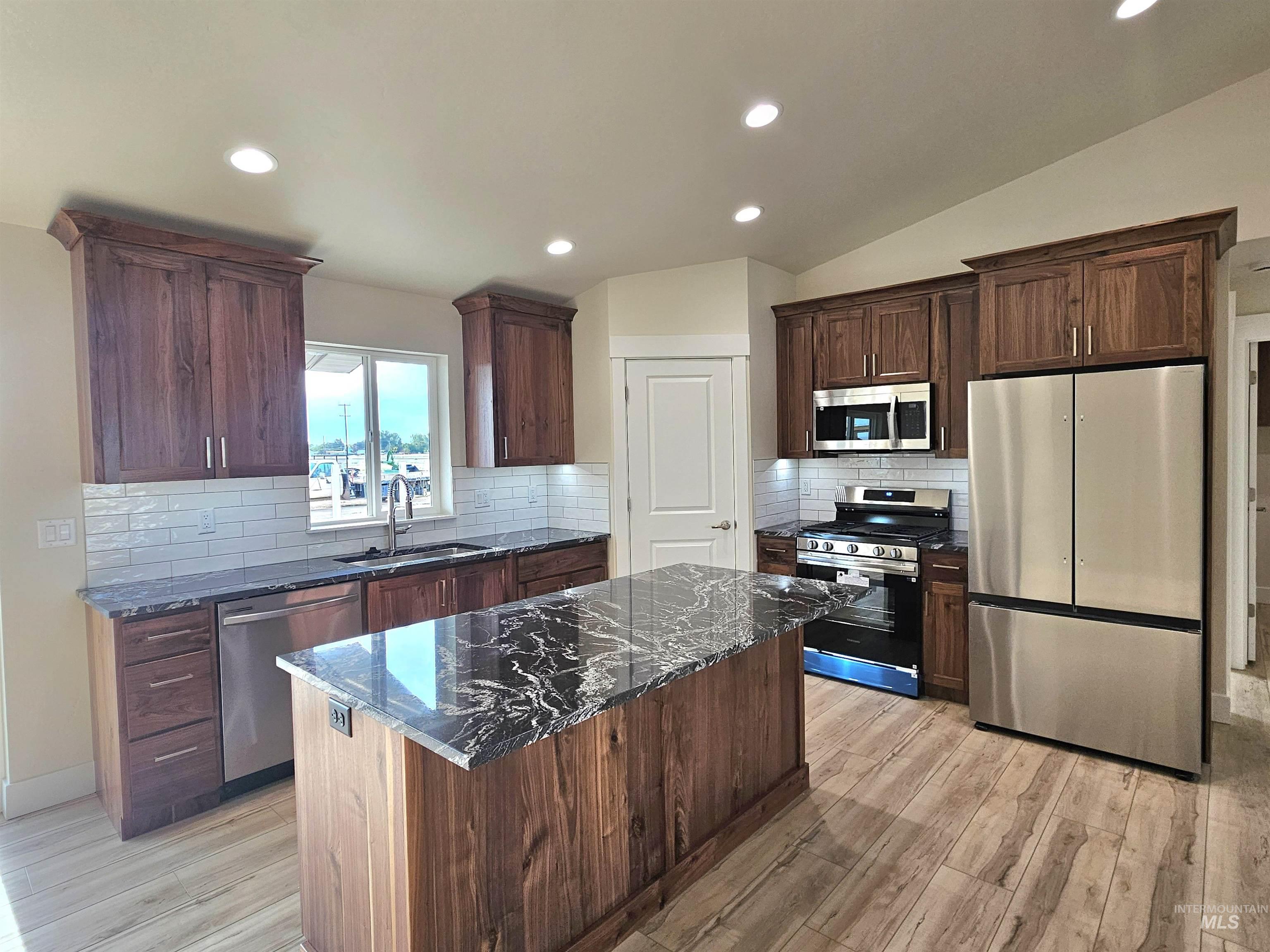 946 Tunnel Street, Twin Falls, Idaho 83301, 4 Bedrooms, 2 Bathrooms, Residential For Sale, Price $425,000, 98998784