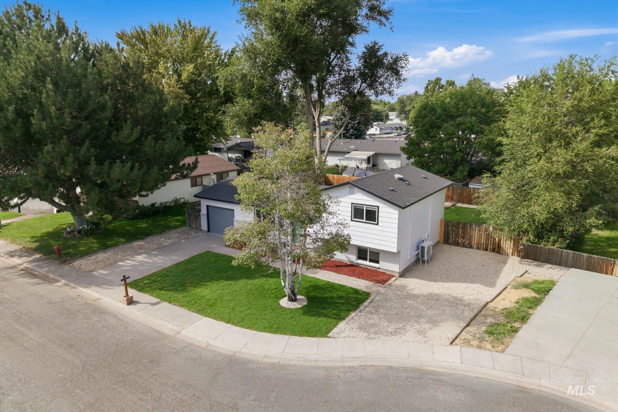 505 Samarra Dr, Mountain Home, Idaho 83647, 4 Bedrooms, 2 Bathrooms, Residential For Sale, Price $349,990, 98998786