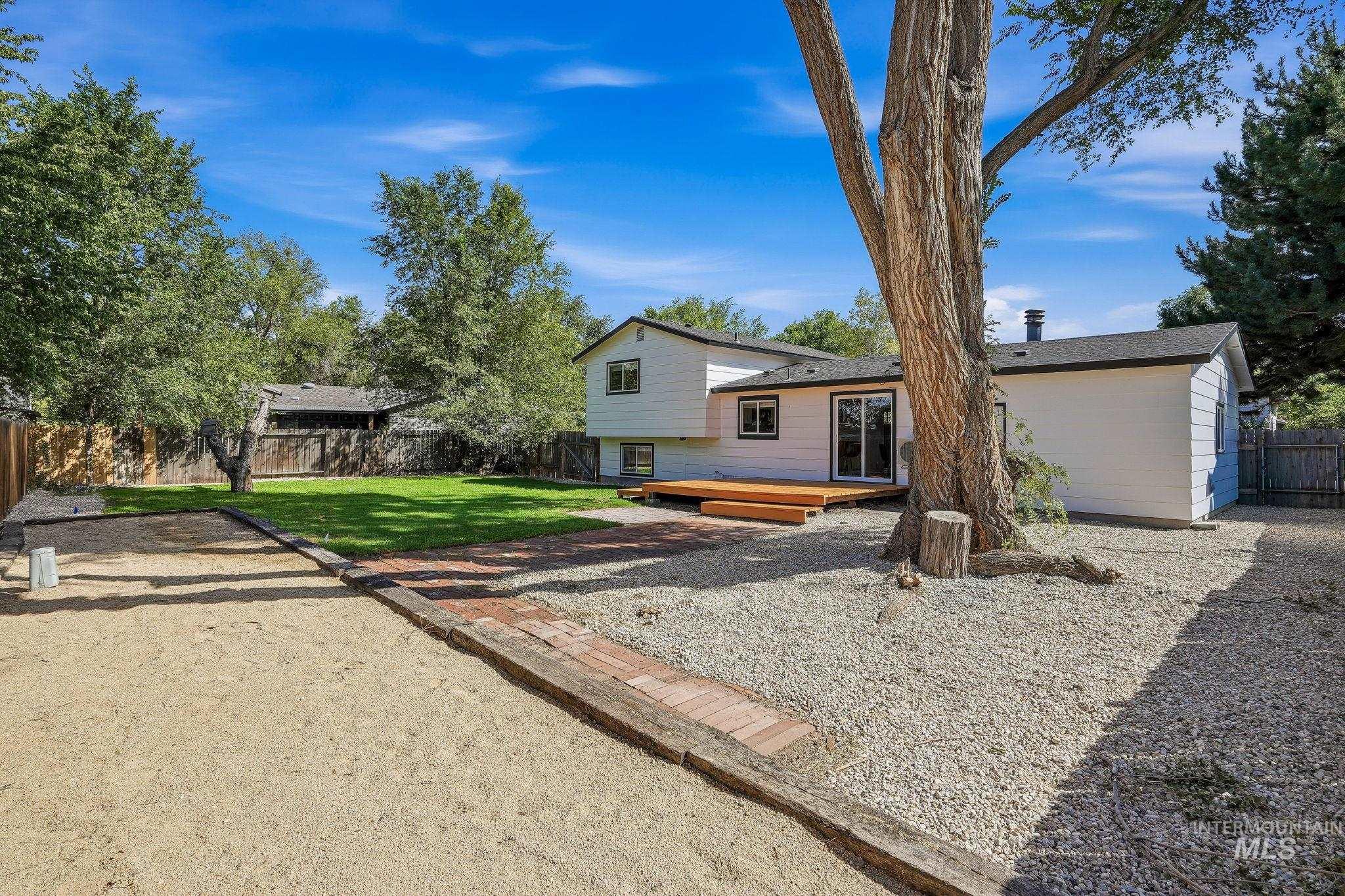 505 Samarra Dr, Mountain Home, Idaho 83647, 4 Bedrooms, 2 Bathrooms, Residential For Sale, Price $349,990, 98998786
