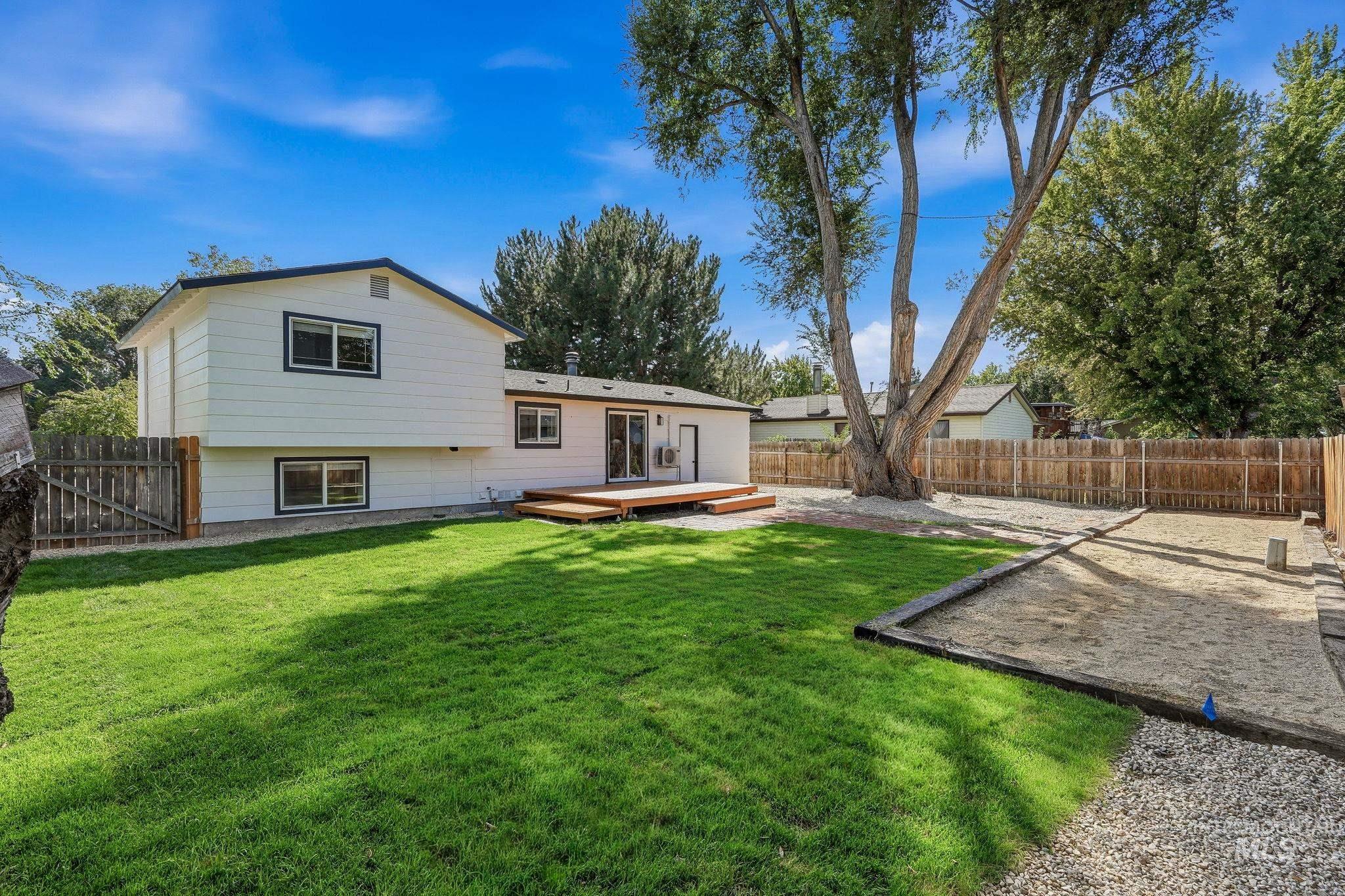 505 Samarra Dr, Mountain Home, Idaho 83647, 4 Bedrooms, 2 Bathrooms, Residential For Sale, Price $349,990, 98998786