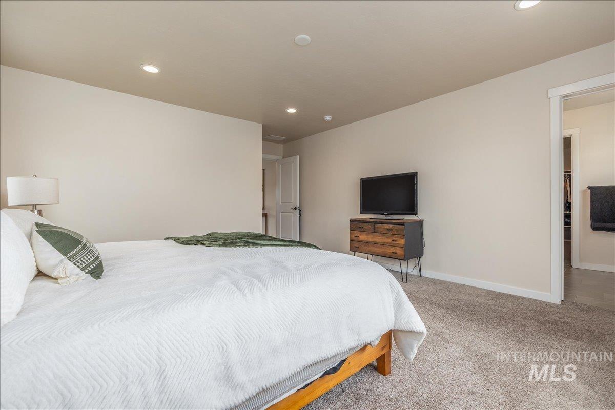 11355 W Soaring Hawk St, Star, Idaho 83669, 4 Bedrooms, 2.5 Bathrooms, Residential For Sale, Price $650,000, 98998788