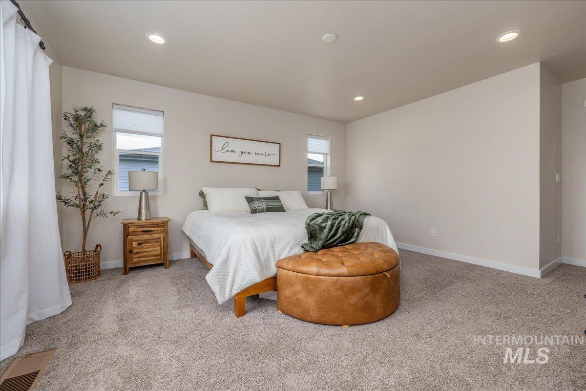 11355 W Soaring Hawk St, Star, Idaho 83669, 4 Bedrooms, 2.5 Bathrooms, Residential For Sale, Price $650,000, 98998788