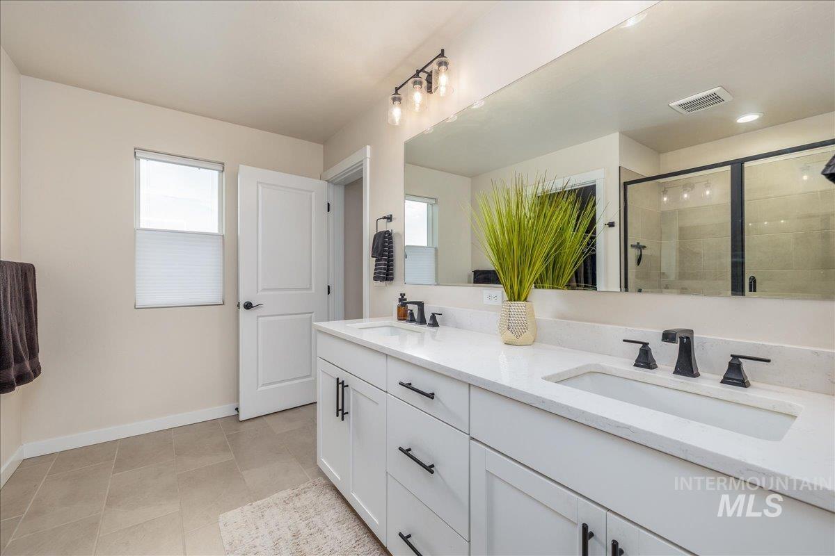 11355 W Soaring Hawk St, Star, Idaho 83669, 4 Bedrooms, 2.5 Bathrooms, Residential For Sale, Price $650,000, 98998788