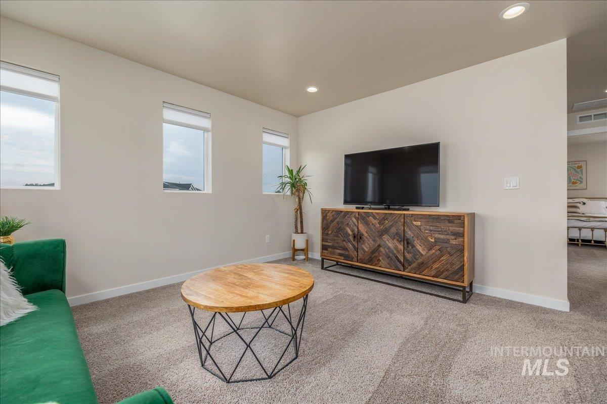 11355 W Soaring Hawk St, Star, Idaho 83669, 4 Bedrooms, 2.5 Bathrooms, Residential For Sale, Price $650,000, 98998788