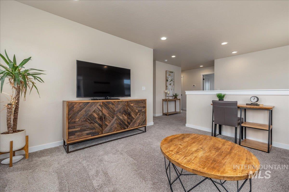 11355 W Soaring Hawk St, Star, Idaho 83669, 4 Bedrooms, 2.5 Bathrooms, Residential For Sale, Price $650,000, 98998788