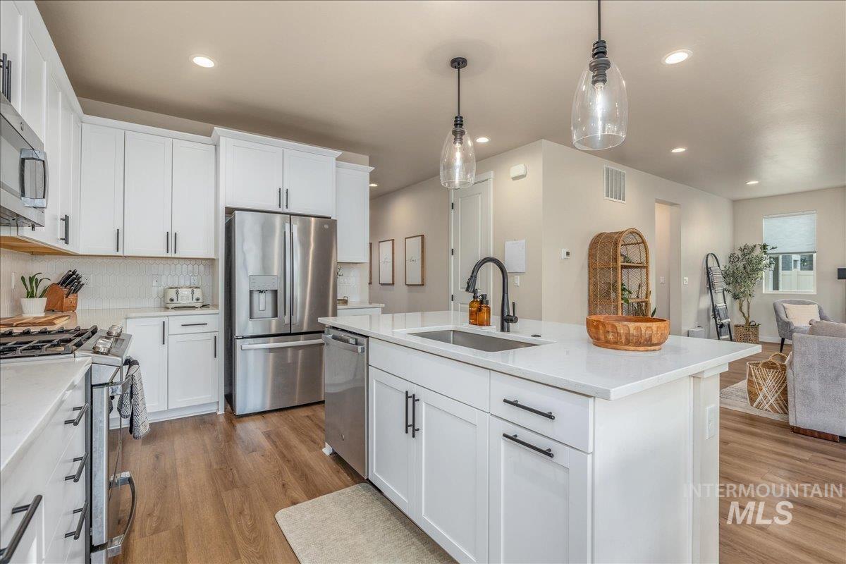 11355 W Soaring Hawk St, Star, Idaho 83669, 4 Bedrooms, 2.5 Bathrooms, Residential For Sale, Price $650,000, 98998788
