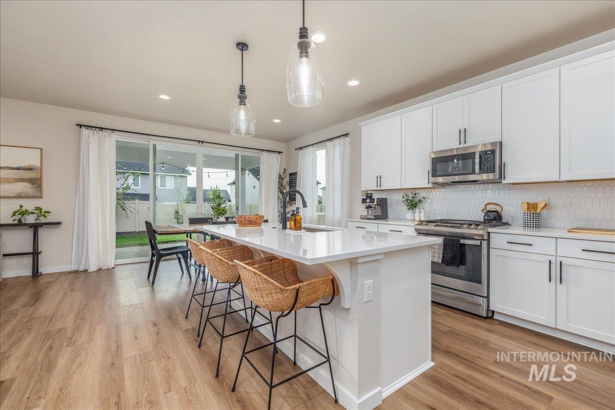 11355 W Soaring Hawk St, Star, Idaho 83669, 4 Bedrooms, 2.5 Bathrooms, Residential For Sale, Price $650,000, 98998788