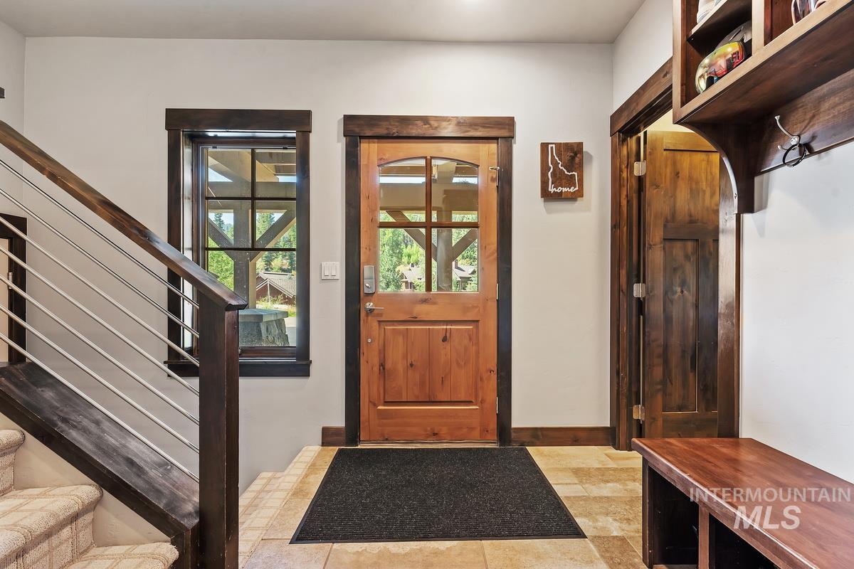 86 Golden Bar Ct, Donnelly, Idaho 83615, 3 Bedrooms, 4 Bathrooms, Residential For Sale, Price $1,369,000, 98998789