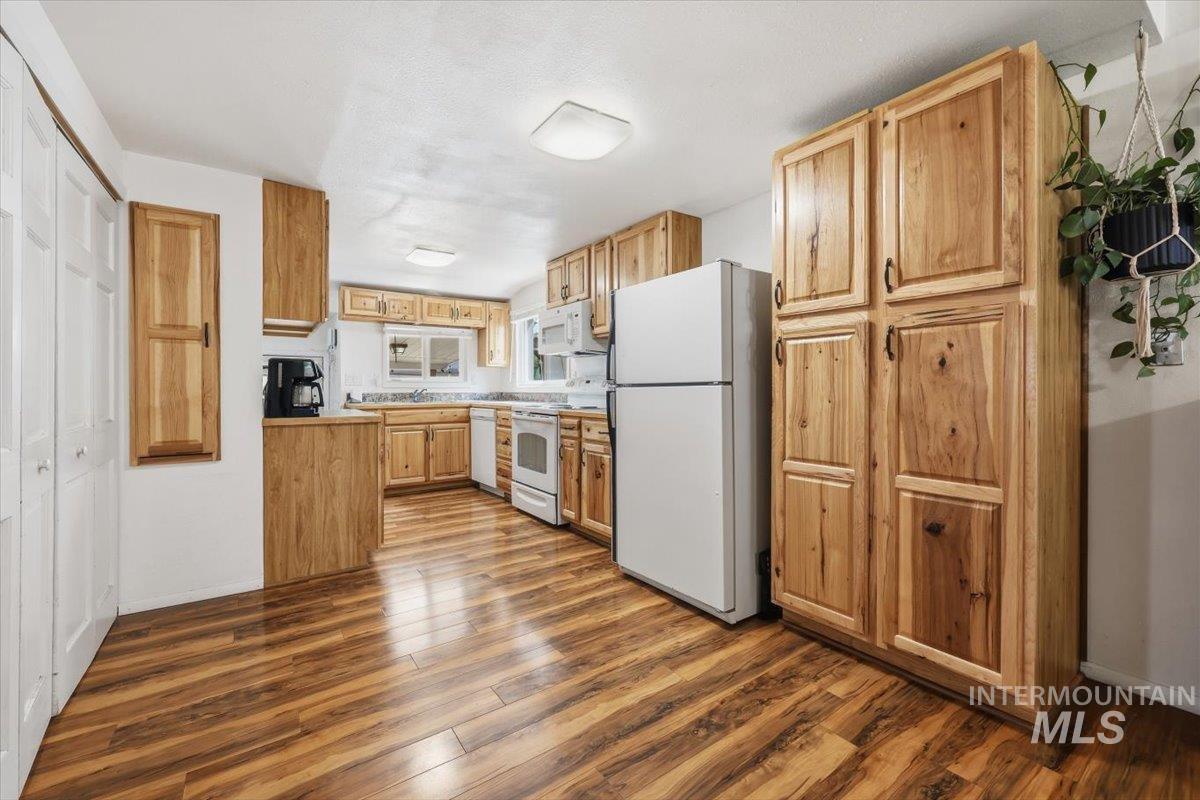 308 S Garland St, Nampa, Idaho 83686, 4 Bedrooms, 2 Bathrooms, Residential For Sale, Price $374,900, 98998791