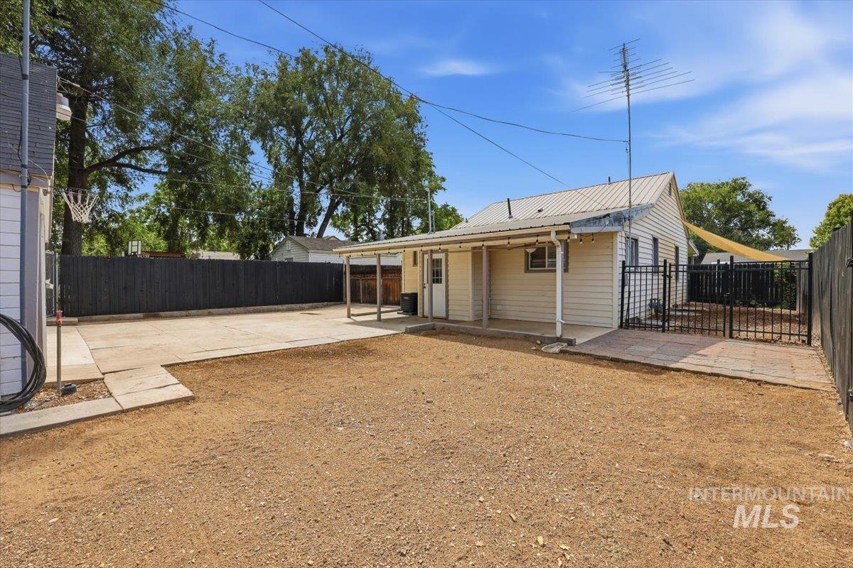 308 S Garland St, Nampa, Idaho 83686, 4 Bedrooms, 2 Bathrooms, Residential For Sale, Price $374,900, 98998791
