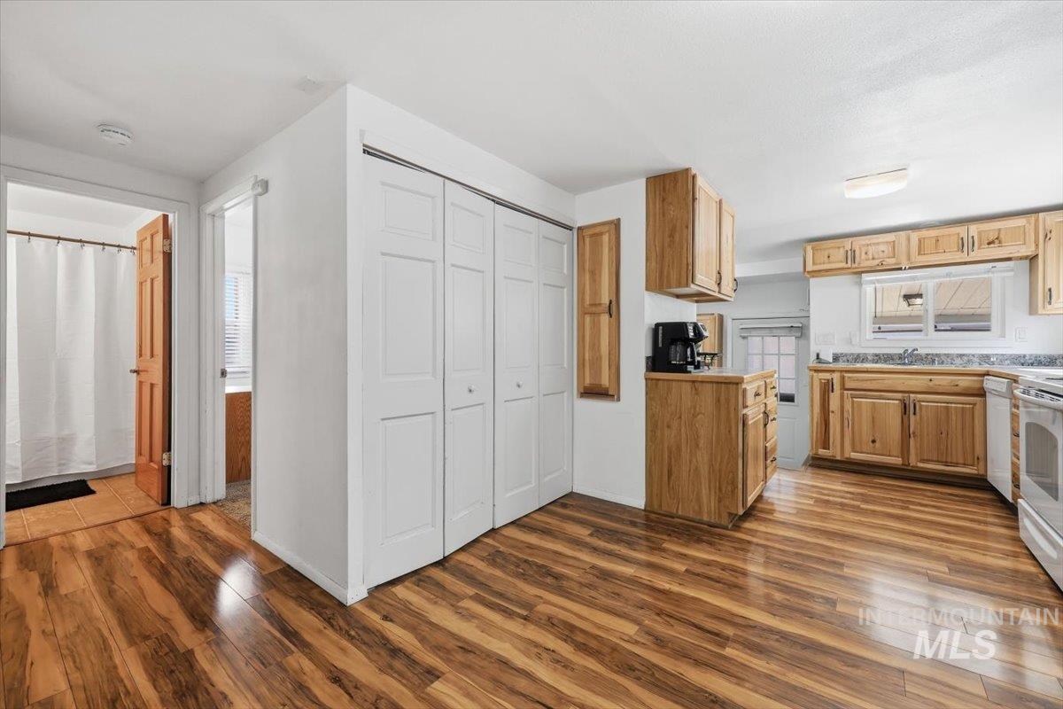 308 S Garland St, Nampa, Idaho 83686, 4 Bedrooms, 2 Bathrooms, Residential For Sale, Price $374,900, 98998791