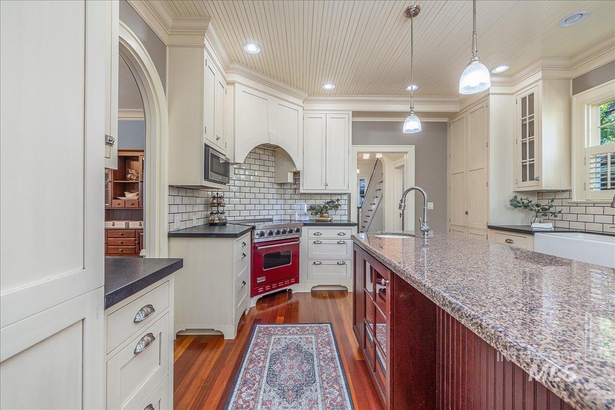 1424 E Warm Springs Ave, Boise, Idaho 83712, 4 Bedrooms, 2.5 Bathrooms, Residential For Sale, Price $1,475,000, 98998793