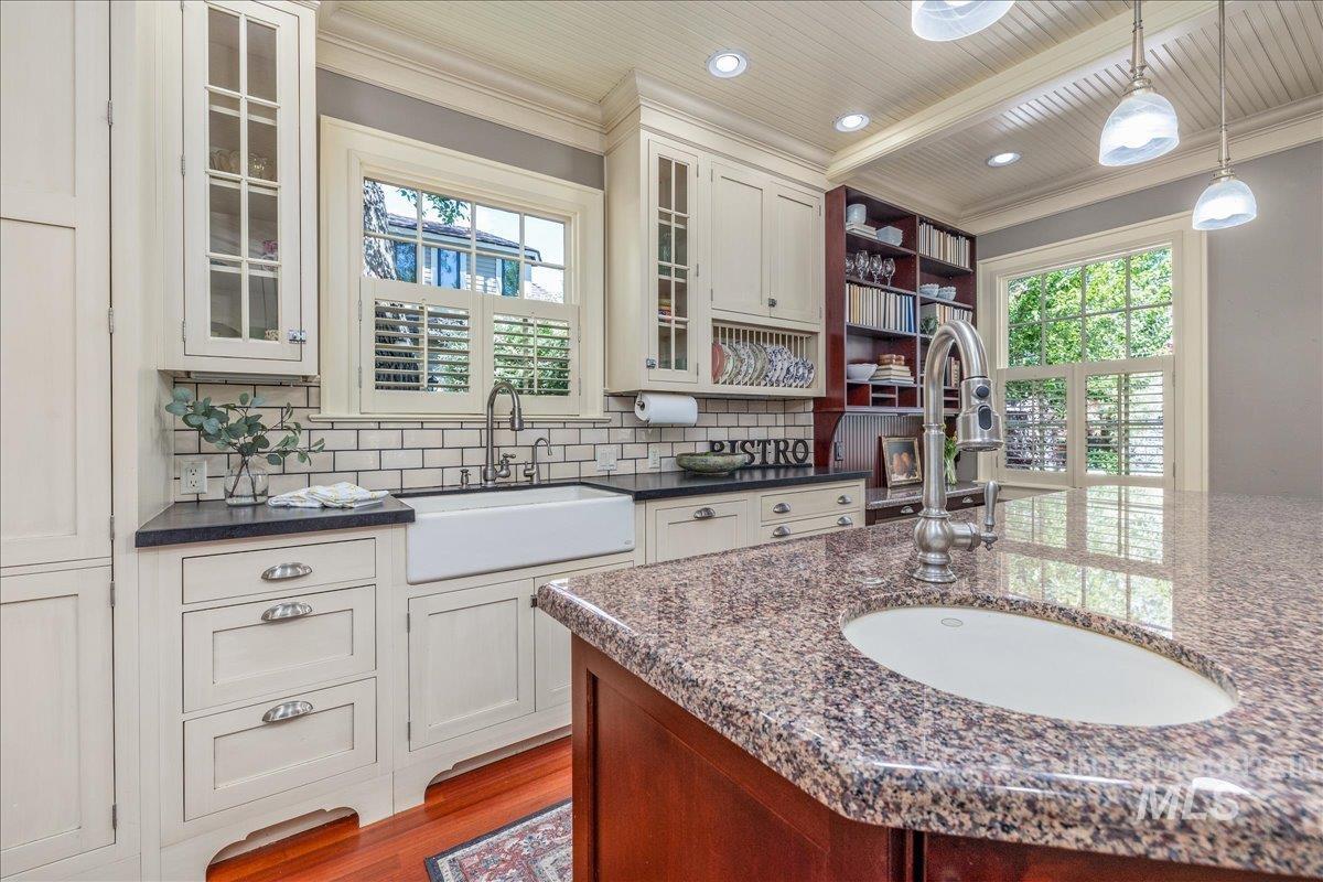 1424 E Warm Springs Ave, Boise, Idaho 83712, 4 Bedrooms, 2.5 Bathrooms, Residential For Sale, Price $1,475,000, 98998793