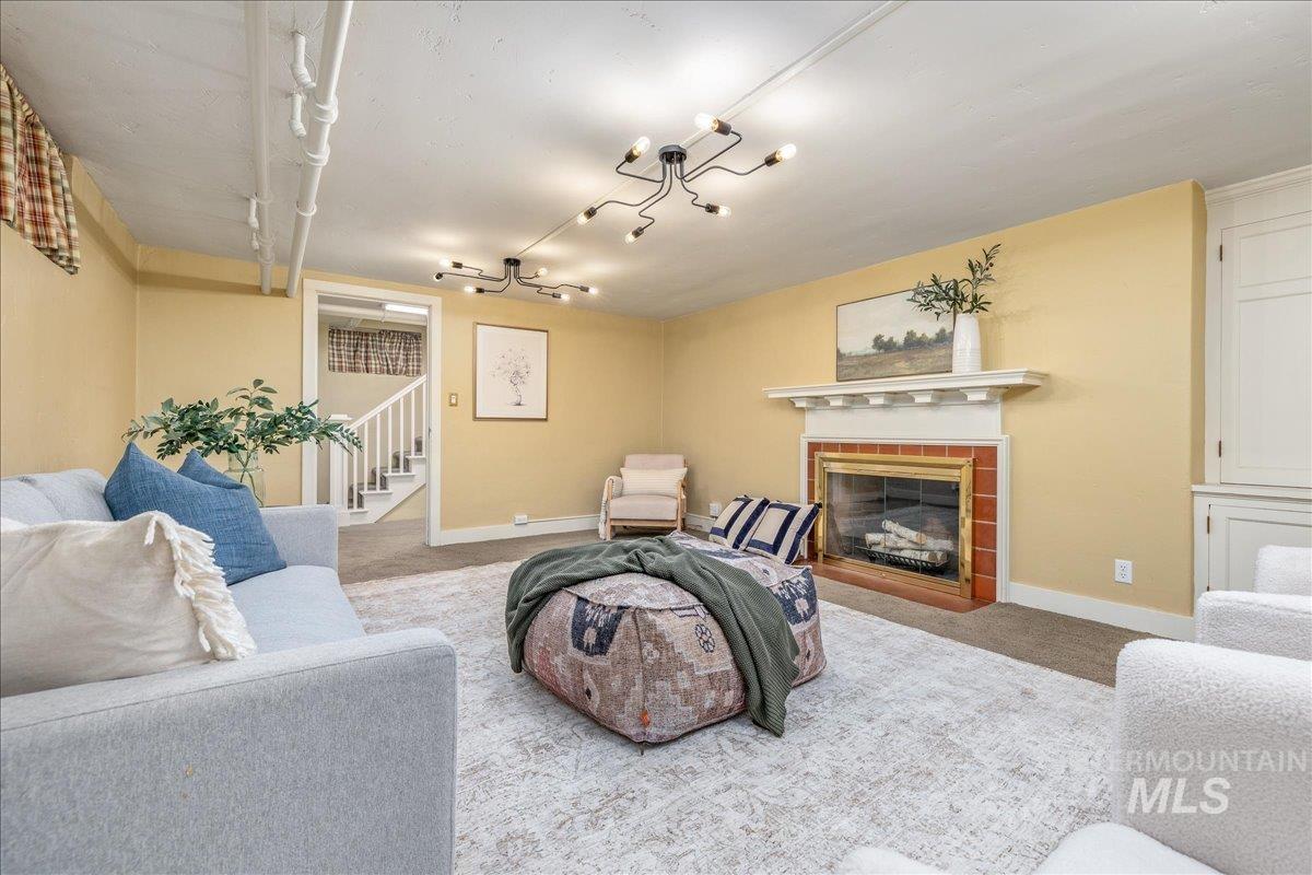 1424 E Warm Springs Ave, Boise, Idaho 83712, 4 Bedrooms, 2.5 Bathrooms, Residential For Sale, Price $1,475,000, 98998793