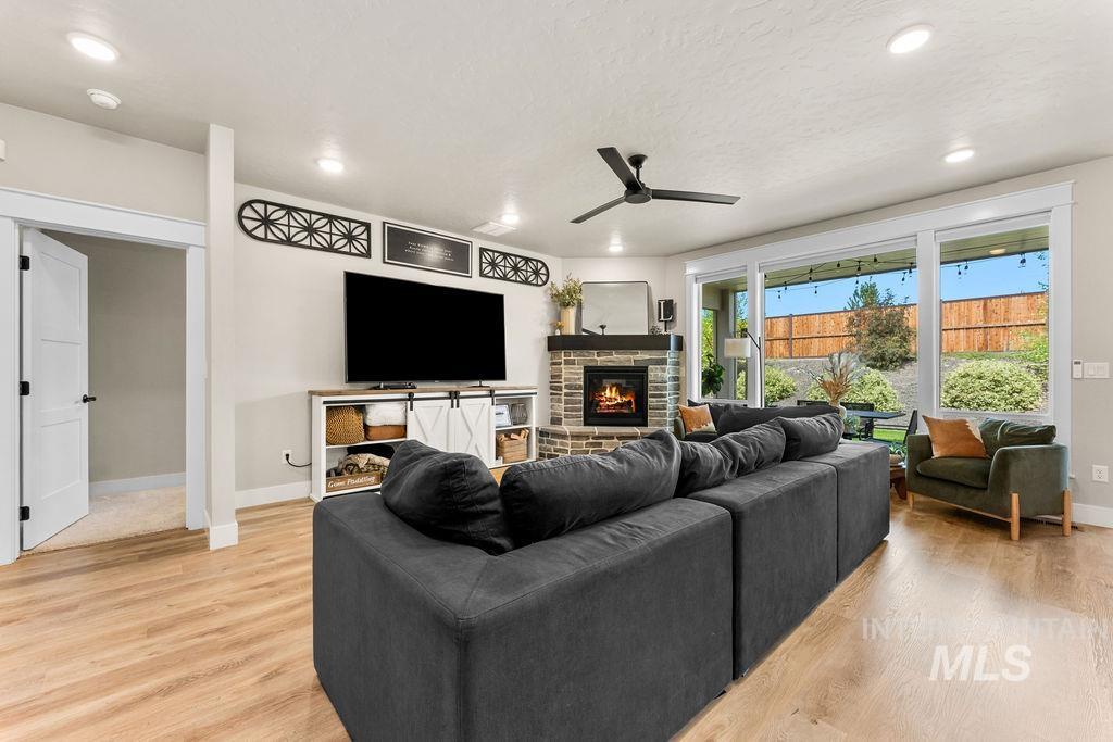 2116 E Wythe Creek St, Kuna, Idaho 83634, 4 Bedrooms, 2.5 Bathrooms, Residential For Sale, Price $715,000, 98998794