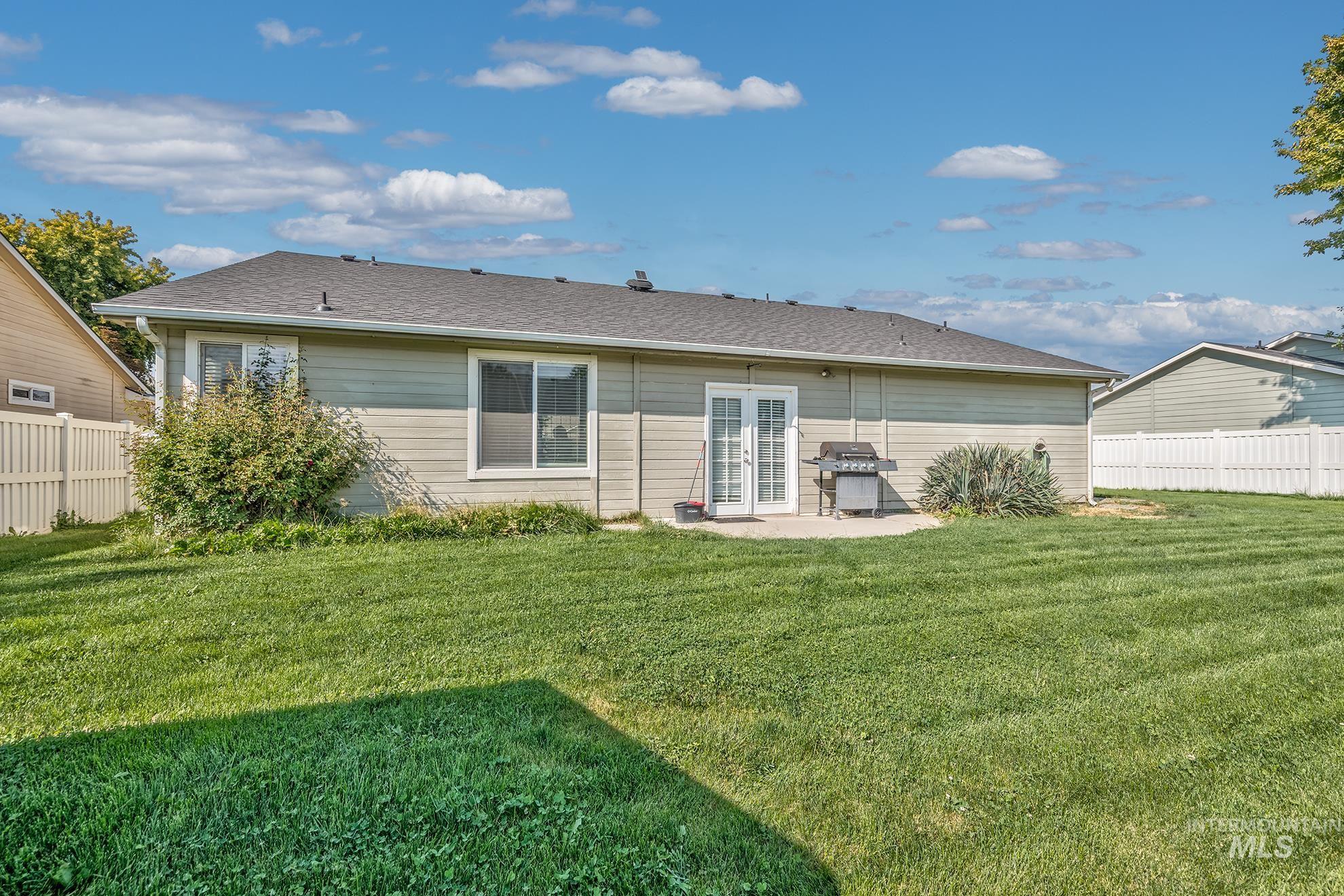 1006 Mallard St, Fruitland, Idaho 83619, 3 Bedrooms, 2 Bathrooms, Residential For Sale, Price $349,000, 98998795