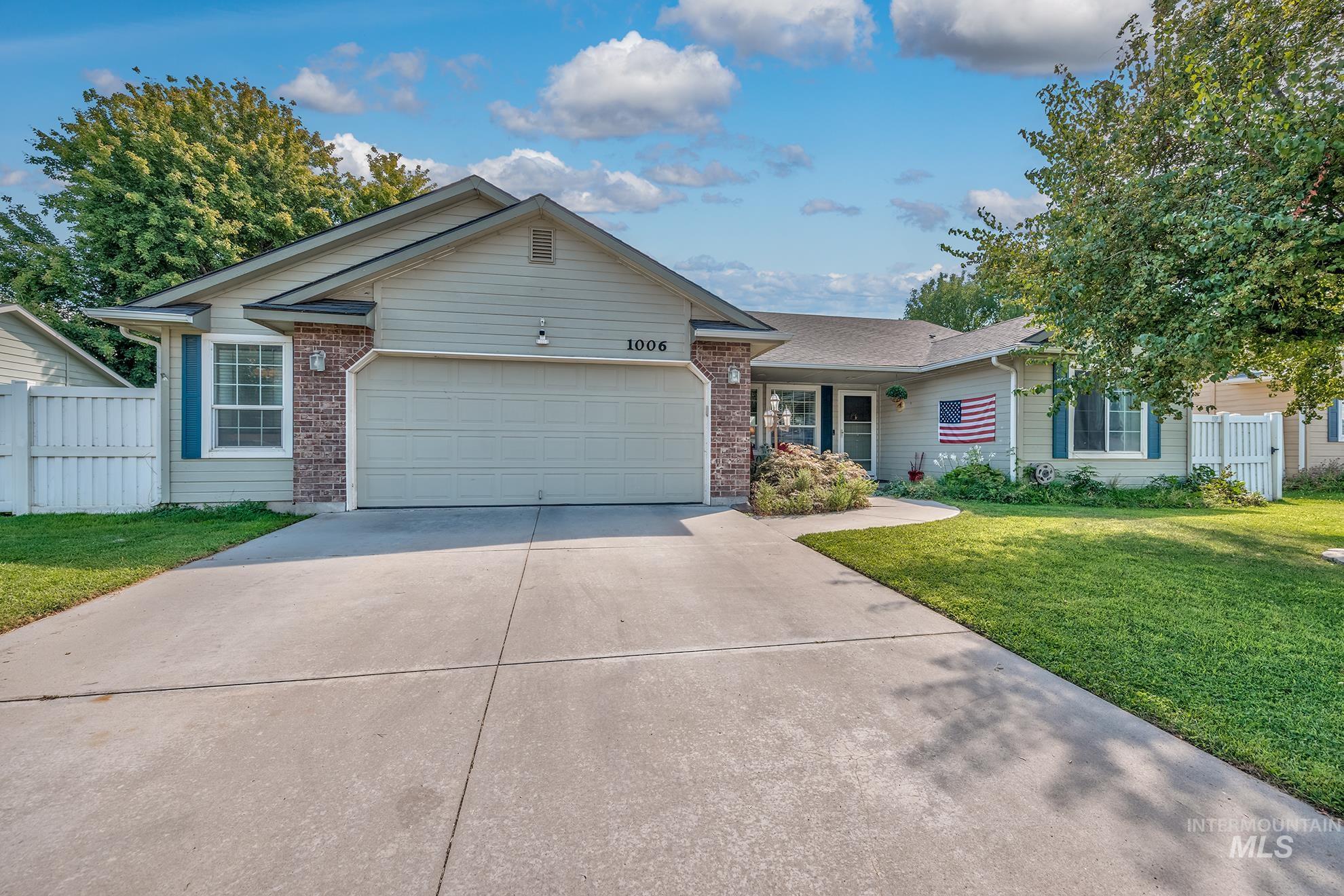 1006 Mallard St, Fruitland, Idaho 83619, 3 Bedrooms, 2 Bathrooms, Residential For Sale, Price $349,000, 98998795