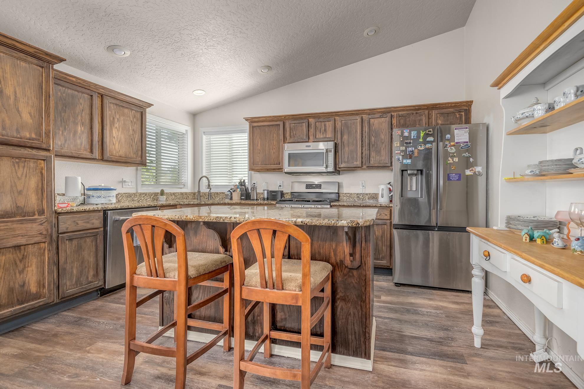 1006 Mallard St, Fruitland, Idaho 83619, 3 Bedrooms, 2 Bathrooms, Residential For Sale, Price $349,000, 98998795