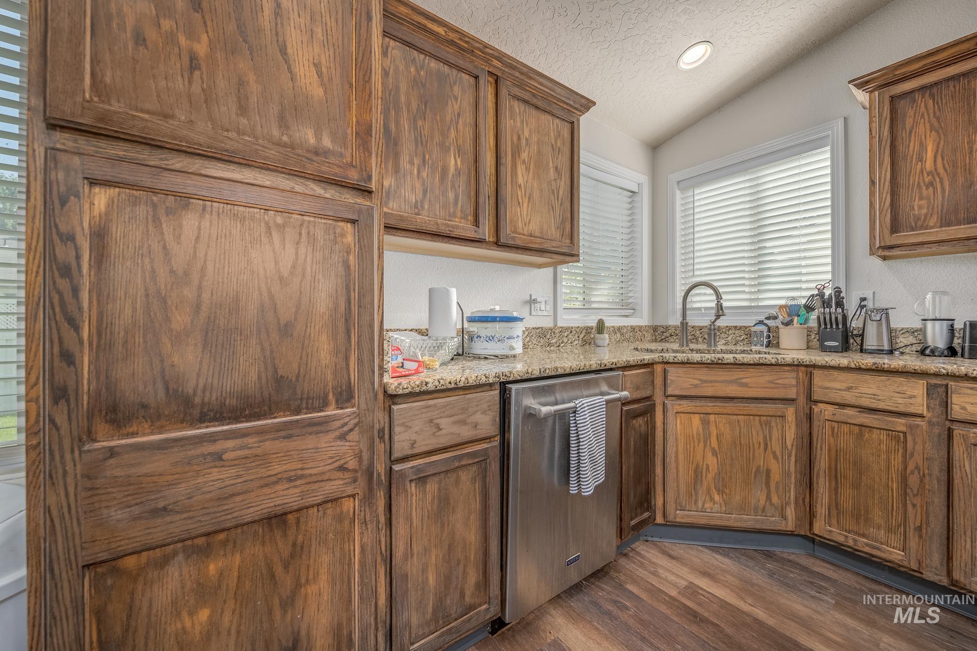 1006 Mallard St, Fruitland, Idaho 83619, 3 Bedrooms, 2 Bathrooms, Residential For Sale, Price $349,000, 98998795