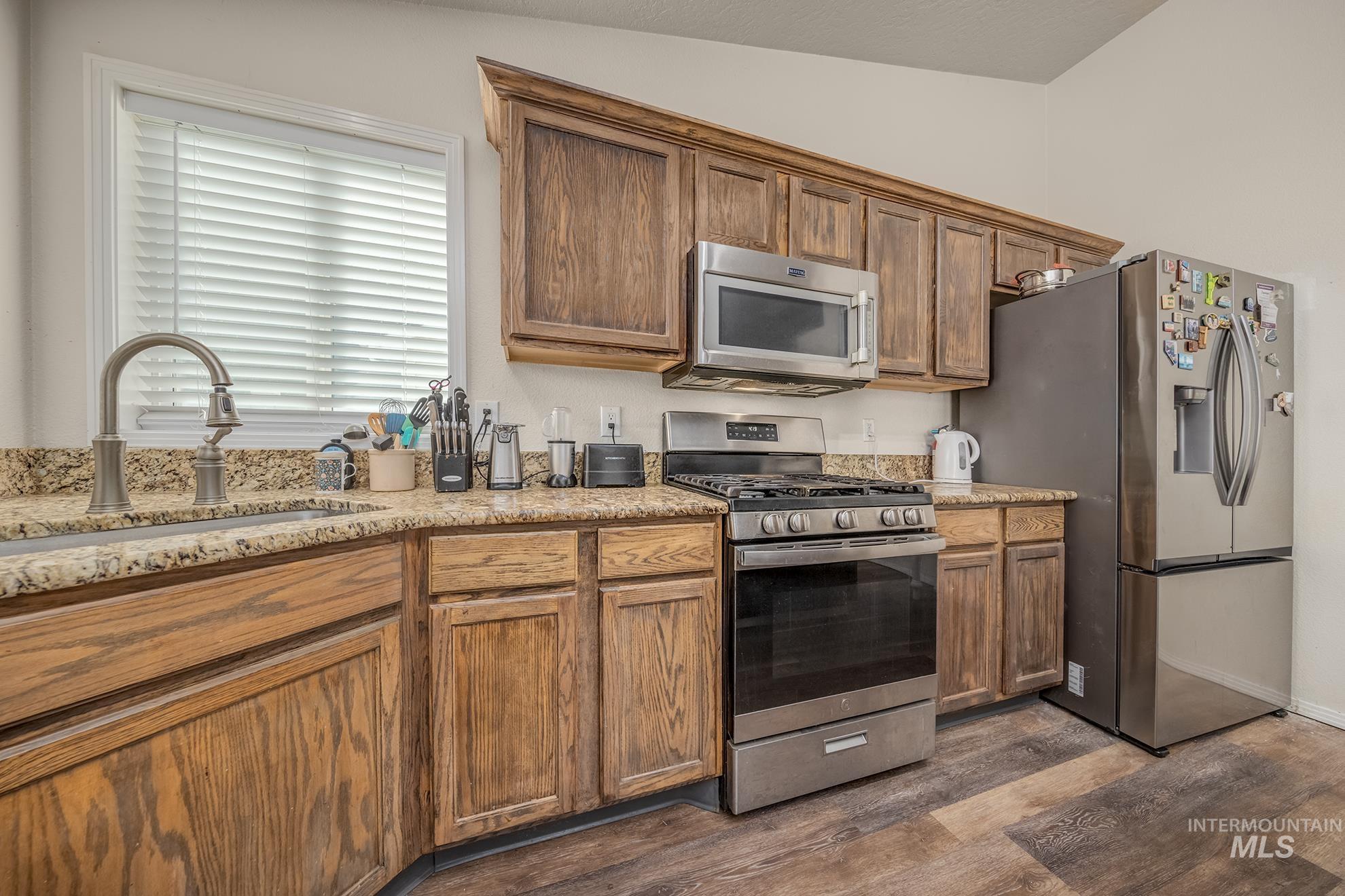 1006 Mallard St, Fruitland, Idaho 83619, 3 Bedrooms, 2 Bathrooms, Residential For Sale, Price $349,000, 98998795
