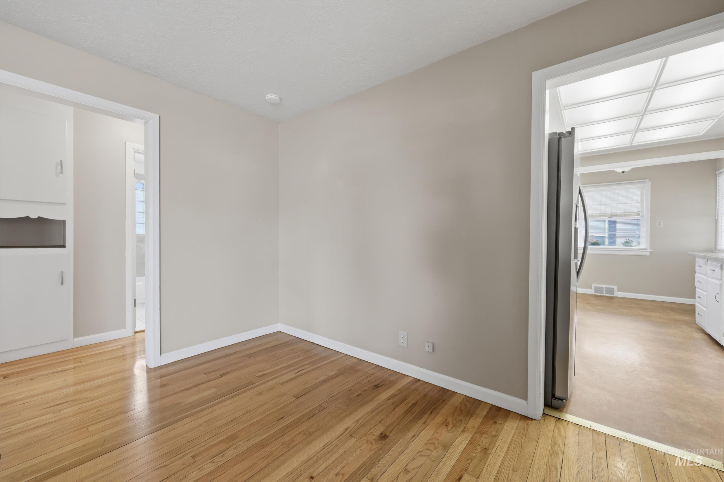824 S Robert St., Boise, Idaho 83705, 2 Bedrooms, 1 Bathroom, Residential For Sale, Price $399,900, 98998796