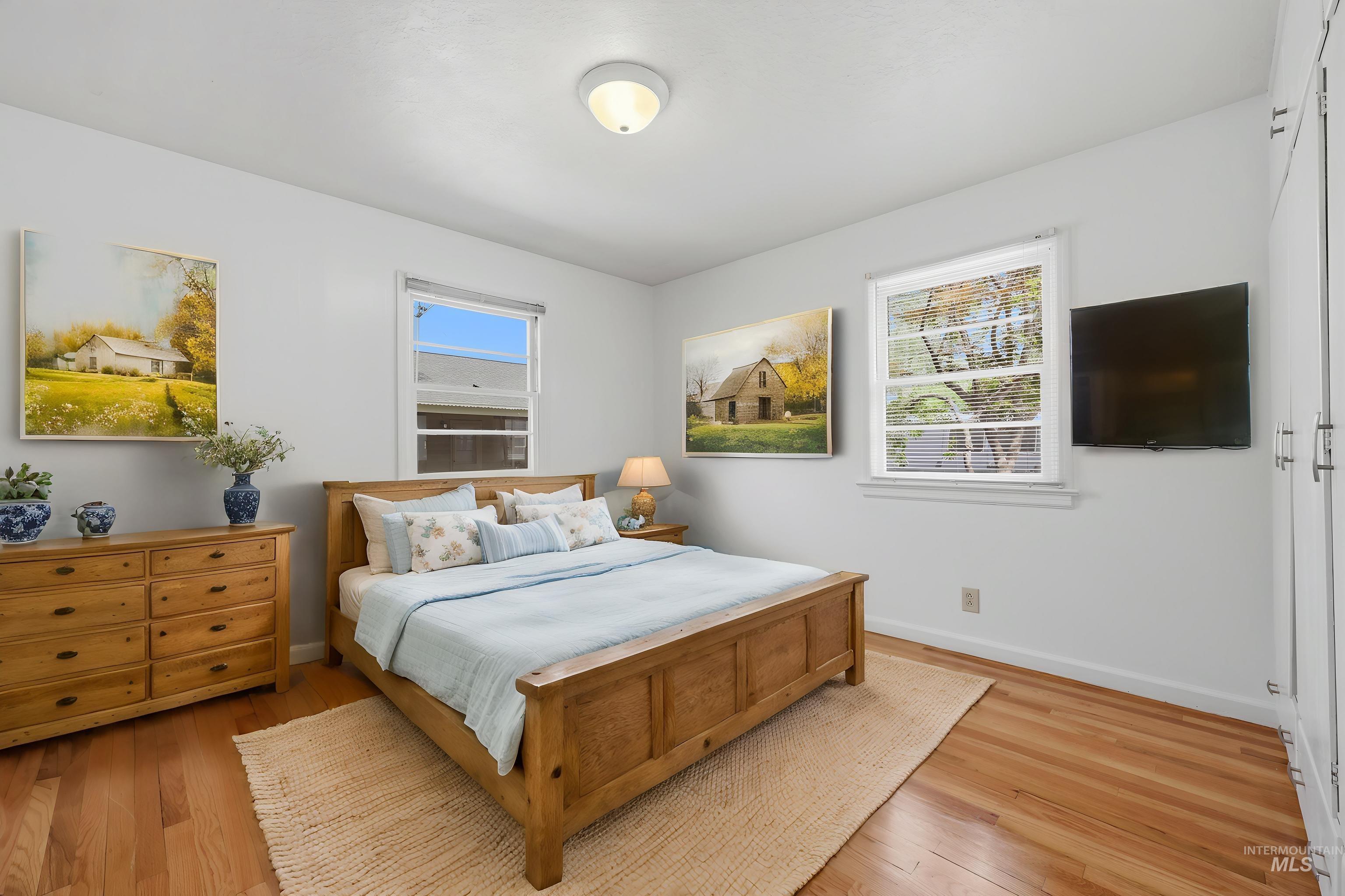 824 S Robert St., Boise, Idaho 83705, 2 Bedrooms, 1 Bathroom, Residential For Sale, Price $399,900, 98998796